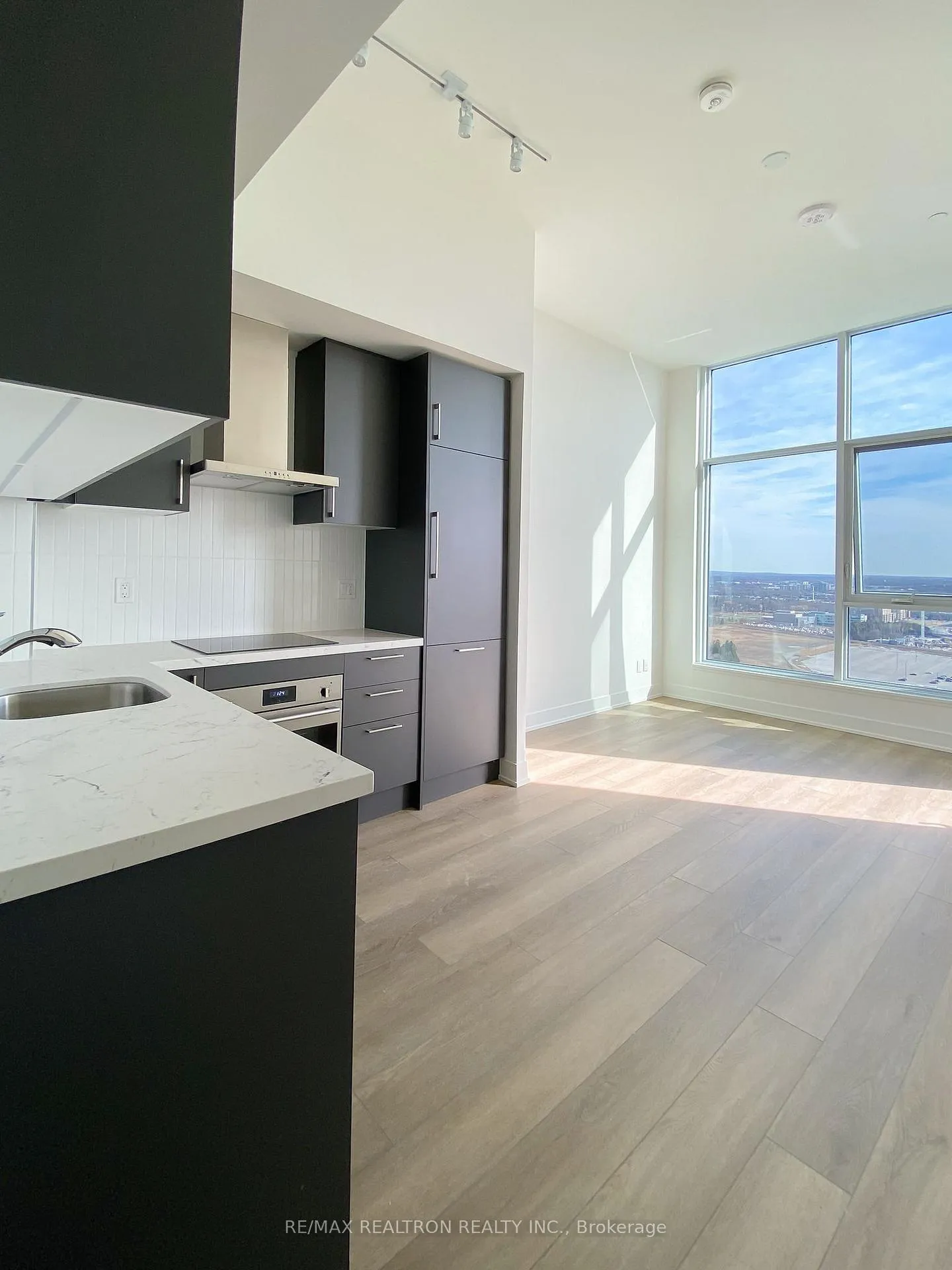 Photo 1 of Unit PH06, 38 Andre De Grasse Street, Markham, Unionville — HOMEH
