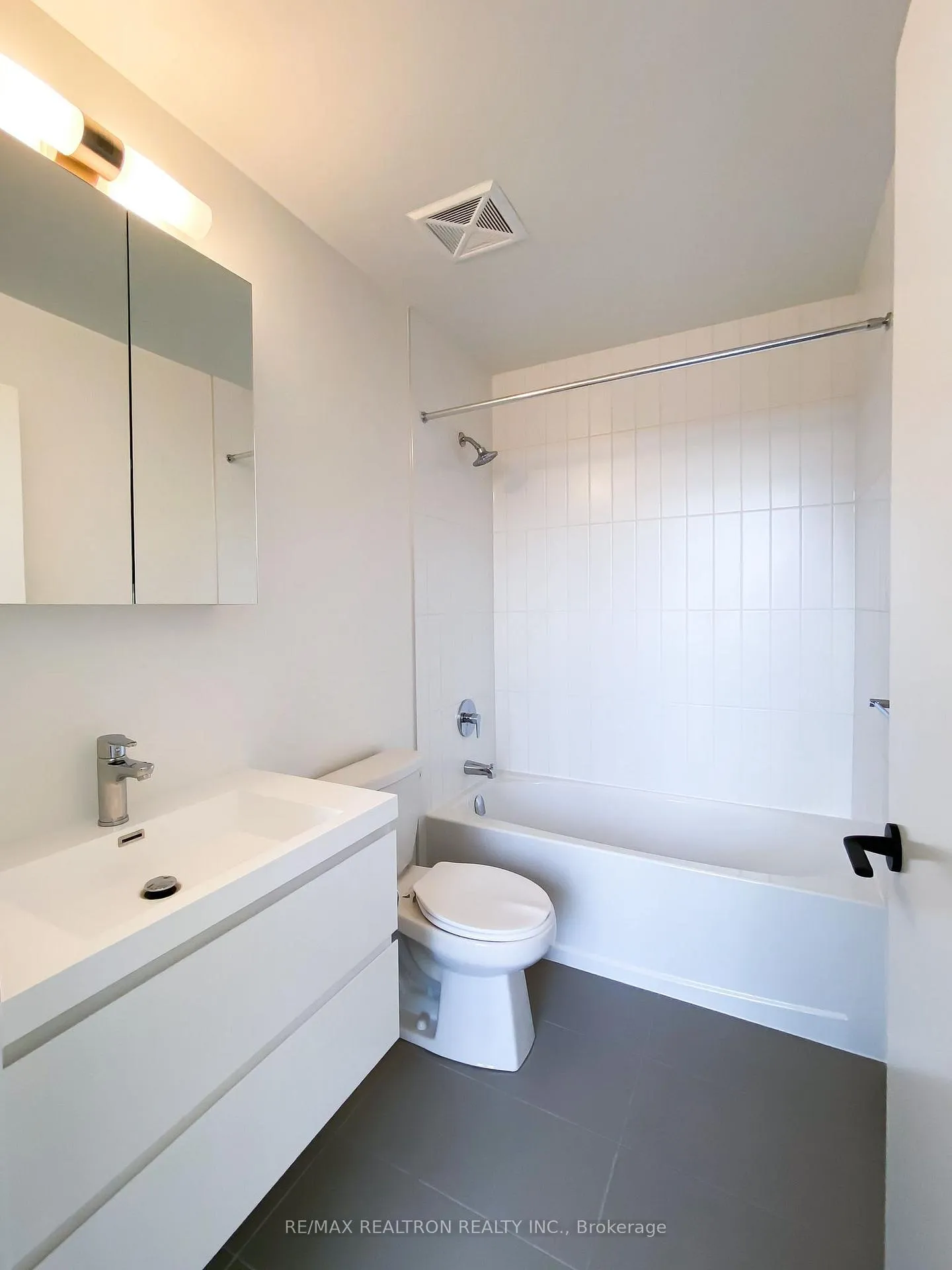 Photo 14 of Unit PH06, 38 Andre De Grasse Street, Markham, Unionville — HOMEH