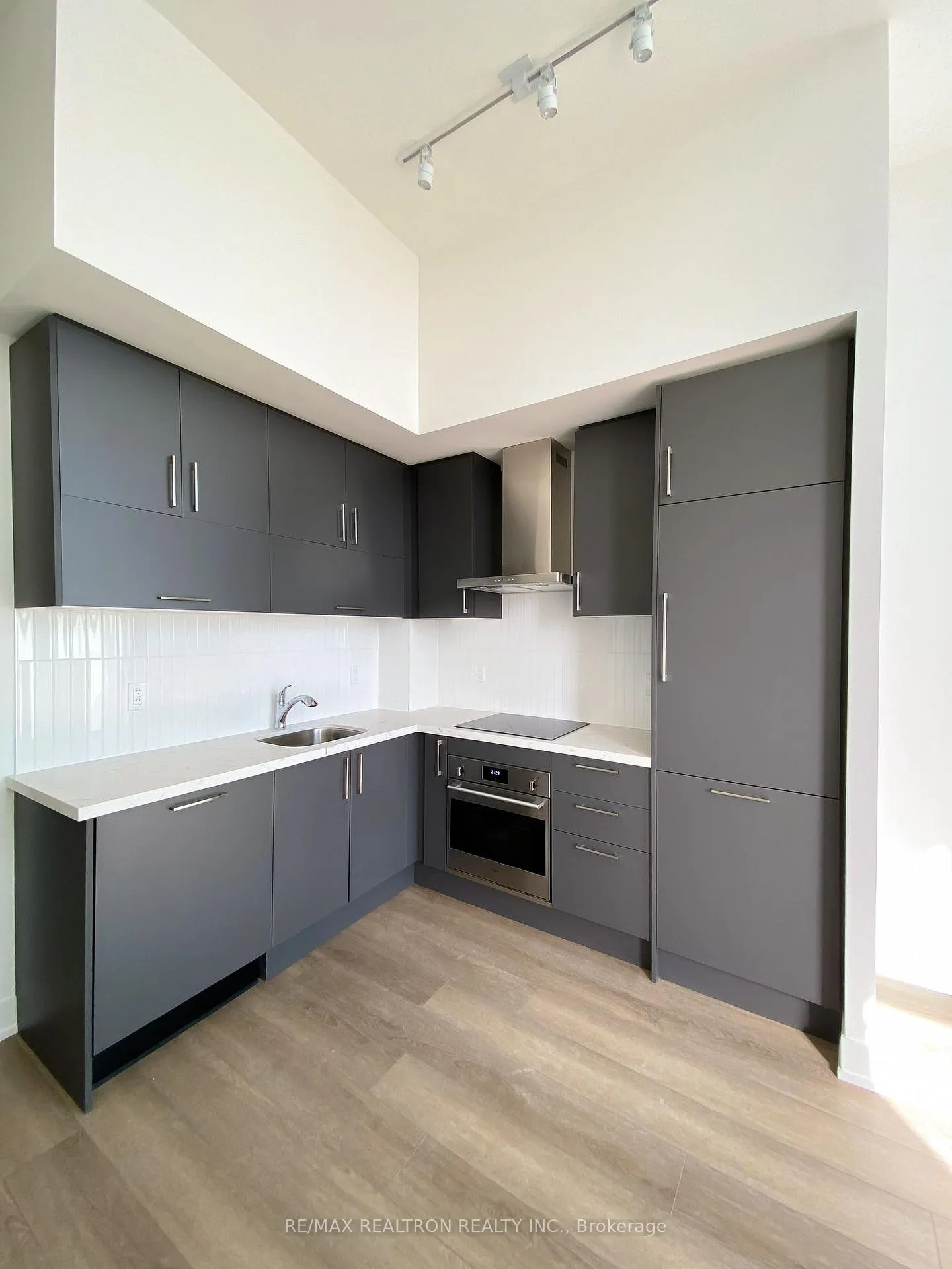 Photo 16 of Unit PH06, 38 Andre De Grasse Street, Markham, Unionville — HOMEH