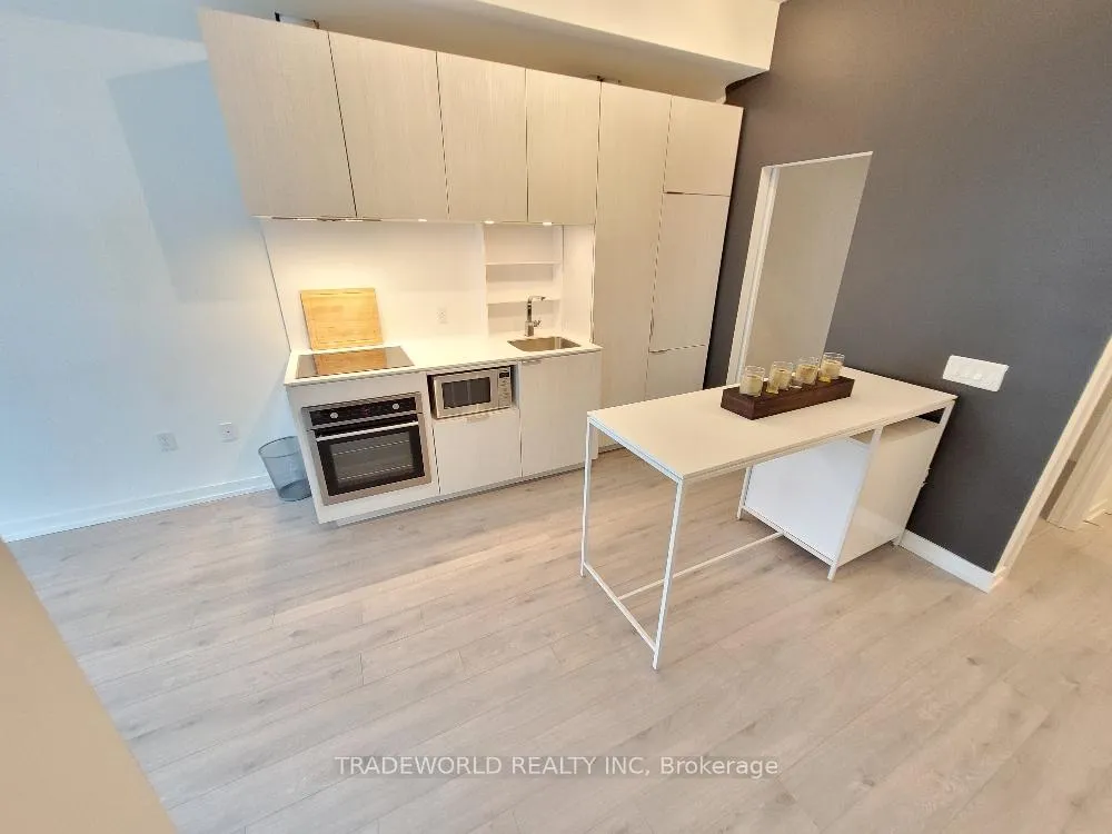 Photo 6 of Unit 708, 77 Shuter Street, Toronto, Church-Yonge Corridor — HOMEH