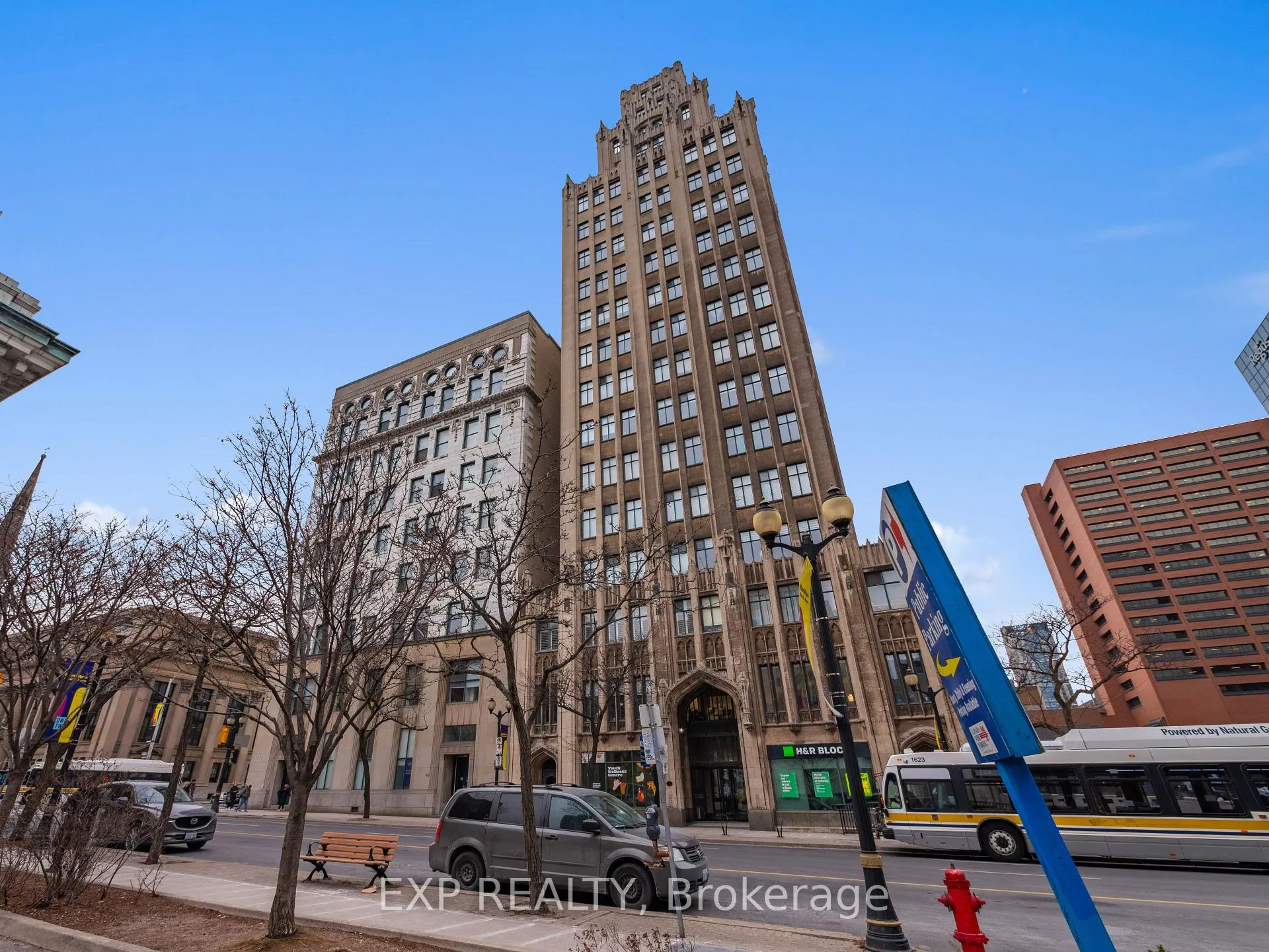 Front of Unit 805, 36 James Street S