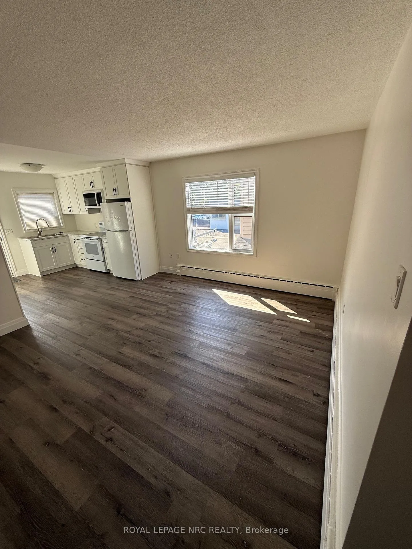 Photo 7 of Unit 2, 72 Hartzel Road, St. Catharines, Secord Woods — HOMEH