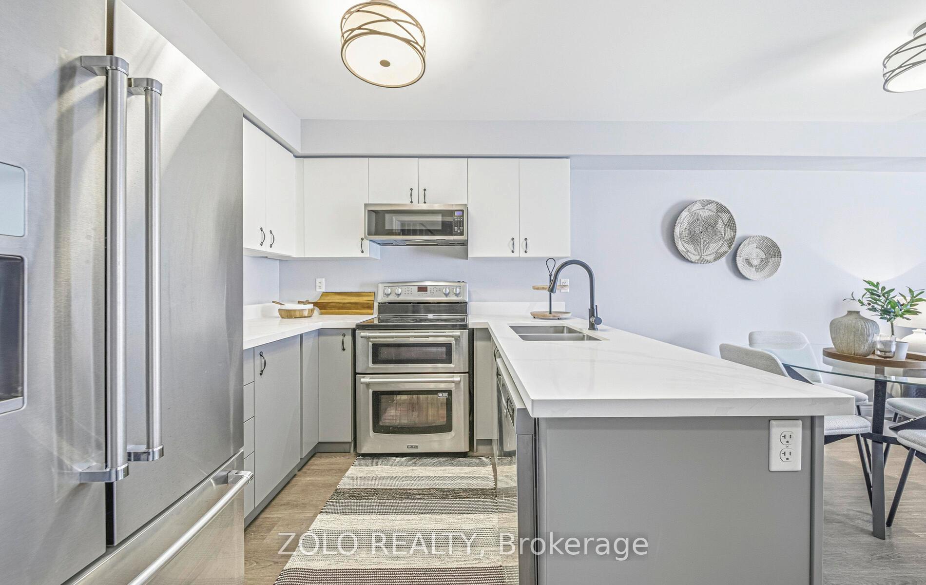 Photo 8 of 40 Farmstead Drive, Clarington, Bowmanville — HOMEH