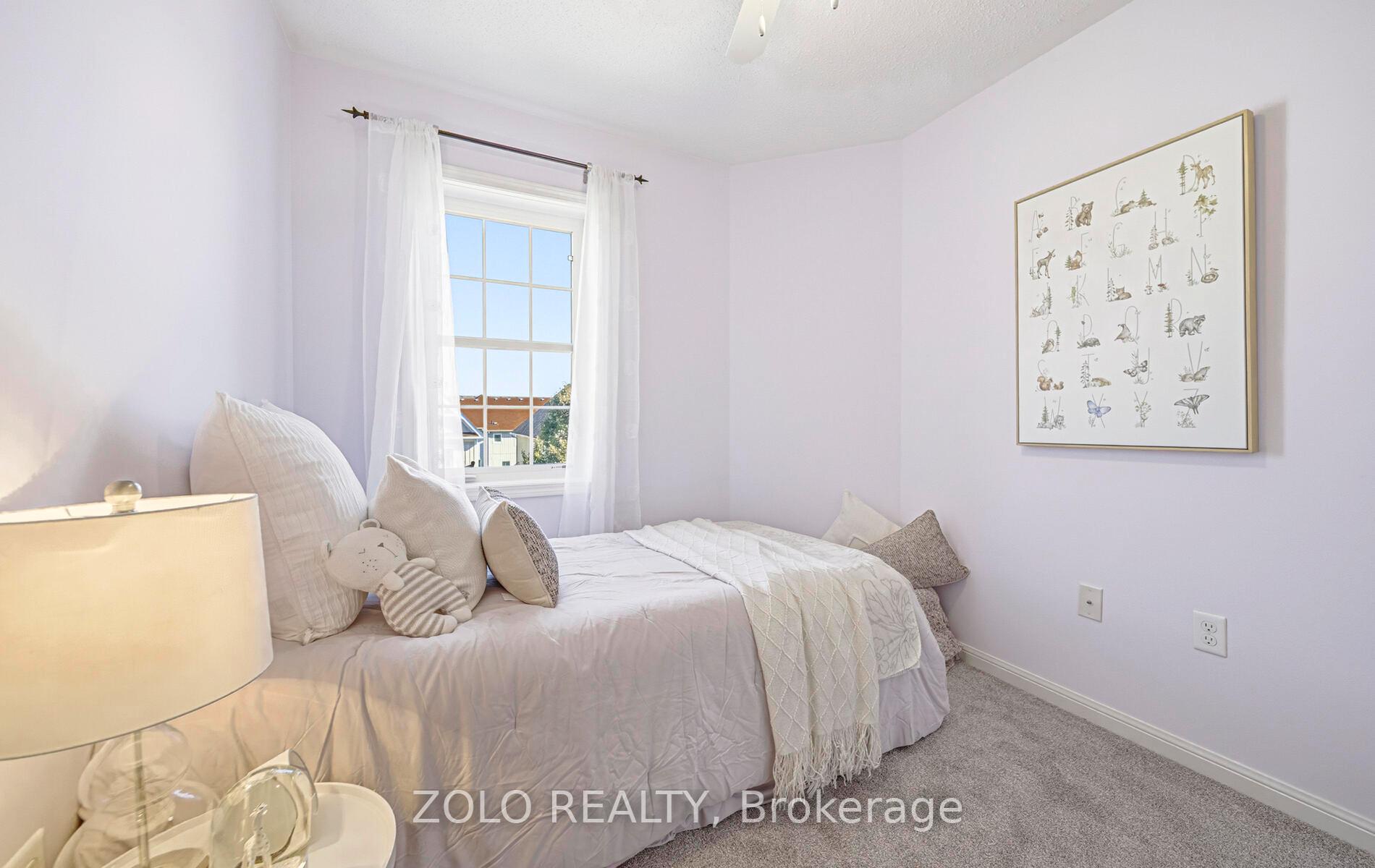 Photo 17 of 40 Farmstead Drive, Clarington, Bowmanville — HOMEH
