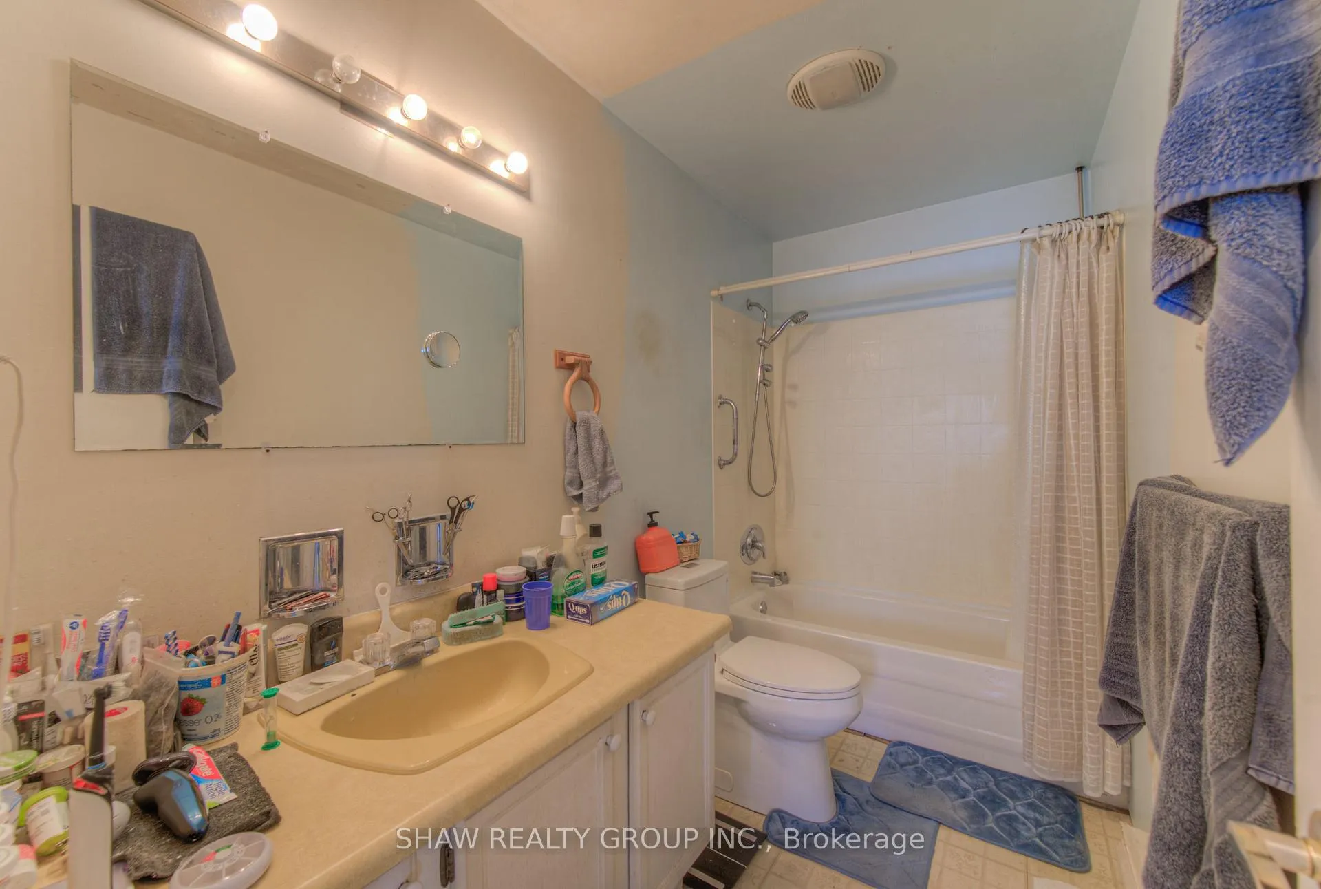 Photo 15 of 61 Hillbrook Crescent, Kitchener — HOMEH