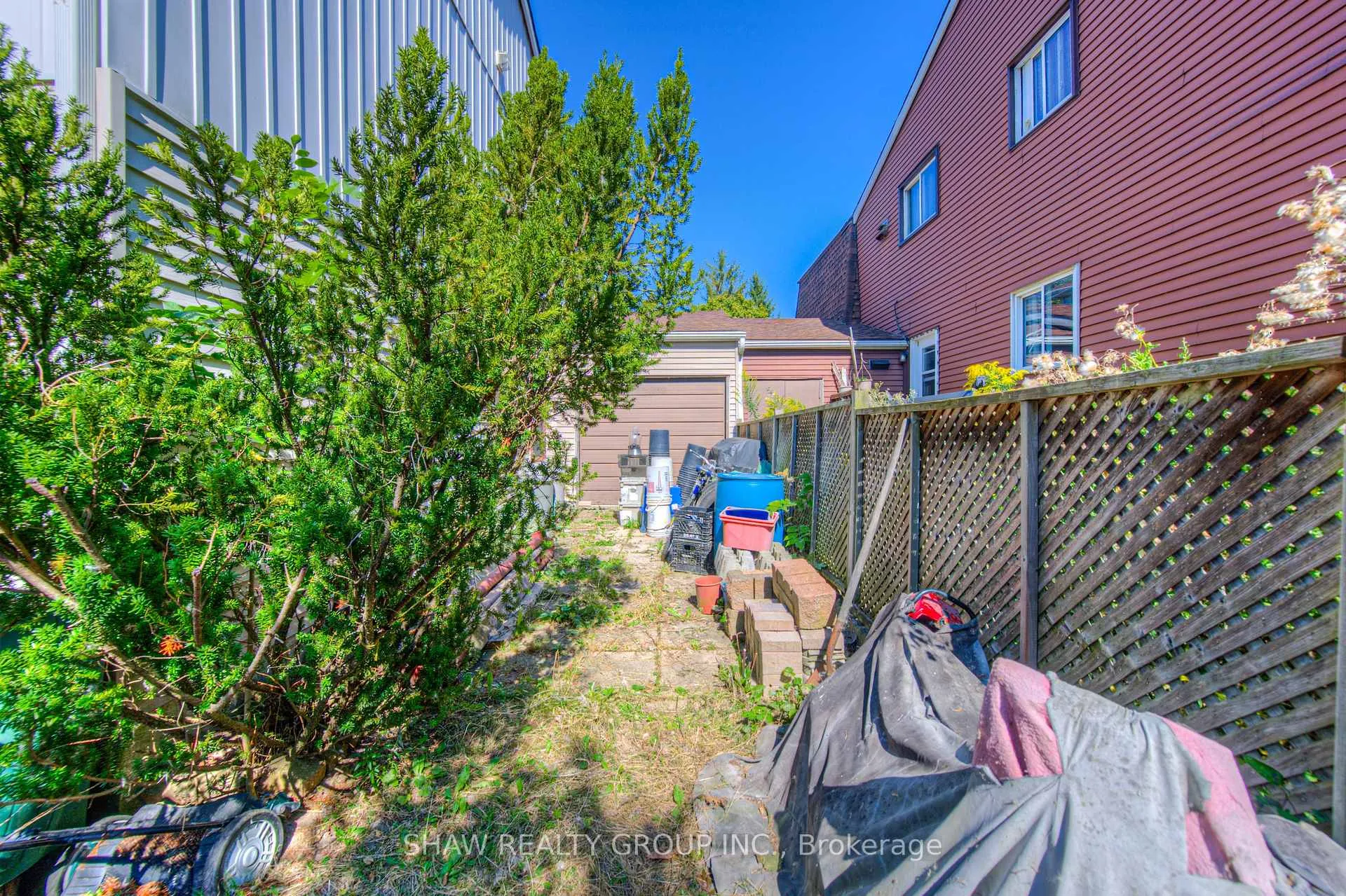 Photo 20 of 61 Hillbrook Crescent, Kitchener — HOMEH