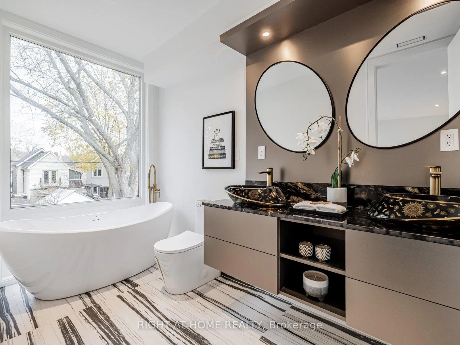 Photo 19 of 19 Devon Road, Toronto, East End-Danforth — HOMEH
