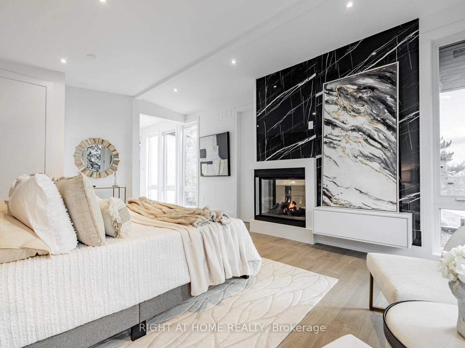 Photo 24 of 19 Devon Road, Toronto, East End-Danforth — HOMEH