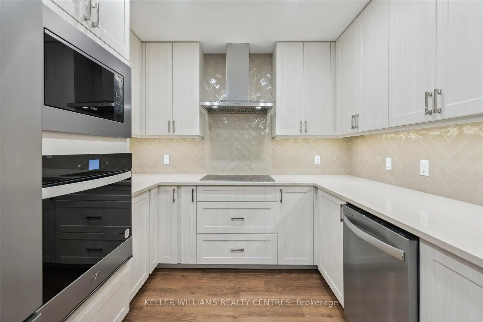 Photo 7 of Unit 202, 460 William Graham Drive, Aurora, Rural Aurora — HOMEH