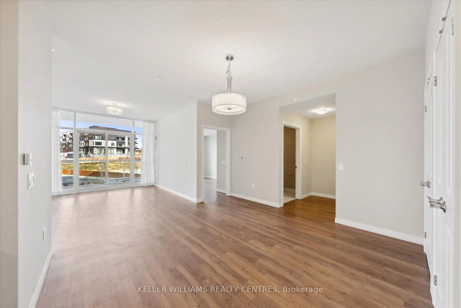 Photo 10 of Unit 202, 460 William Graham Drive, Aurora, Rural Aurora — HOMEH