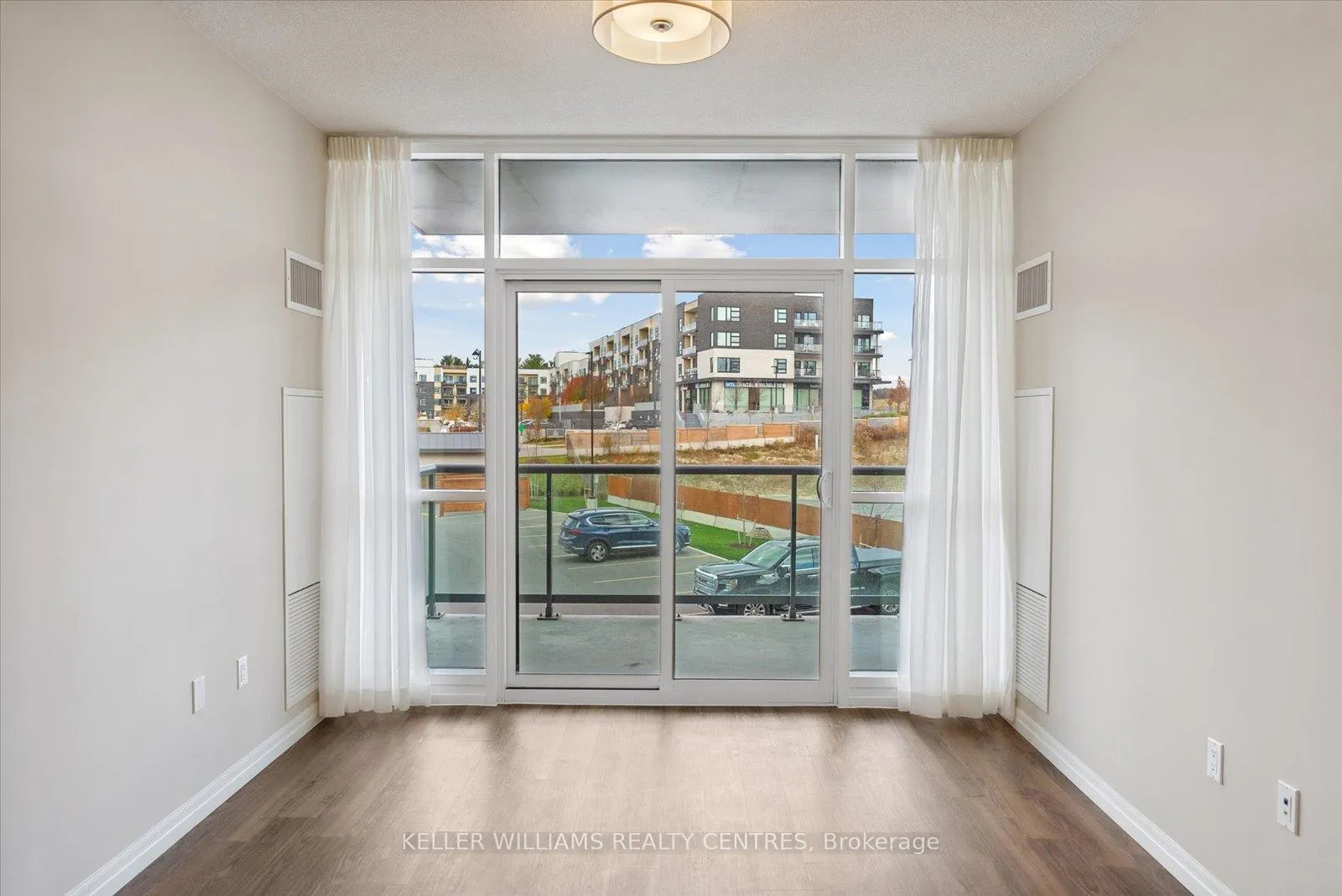 Photo 12 of Unit 202, 460 William Graham Drive, Aurora, Rural Aurora — HOMEH