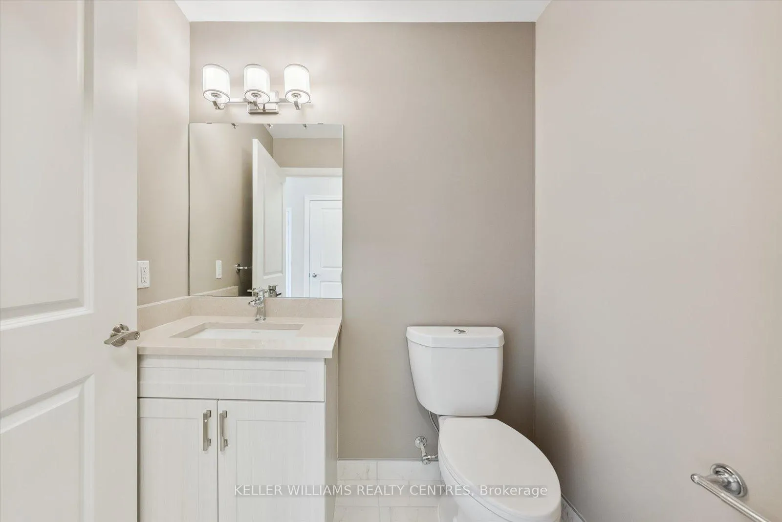 Photo 17 of Unit 202, 460 William Graham Drive, Aurora, Rural Aurora — HOMEH