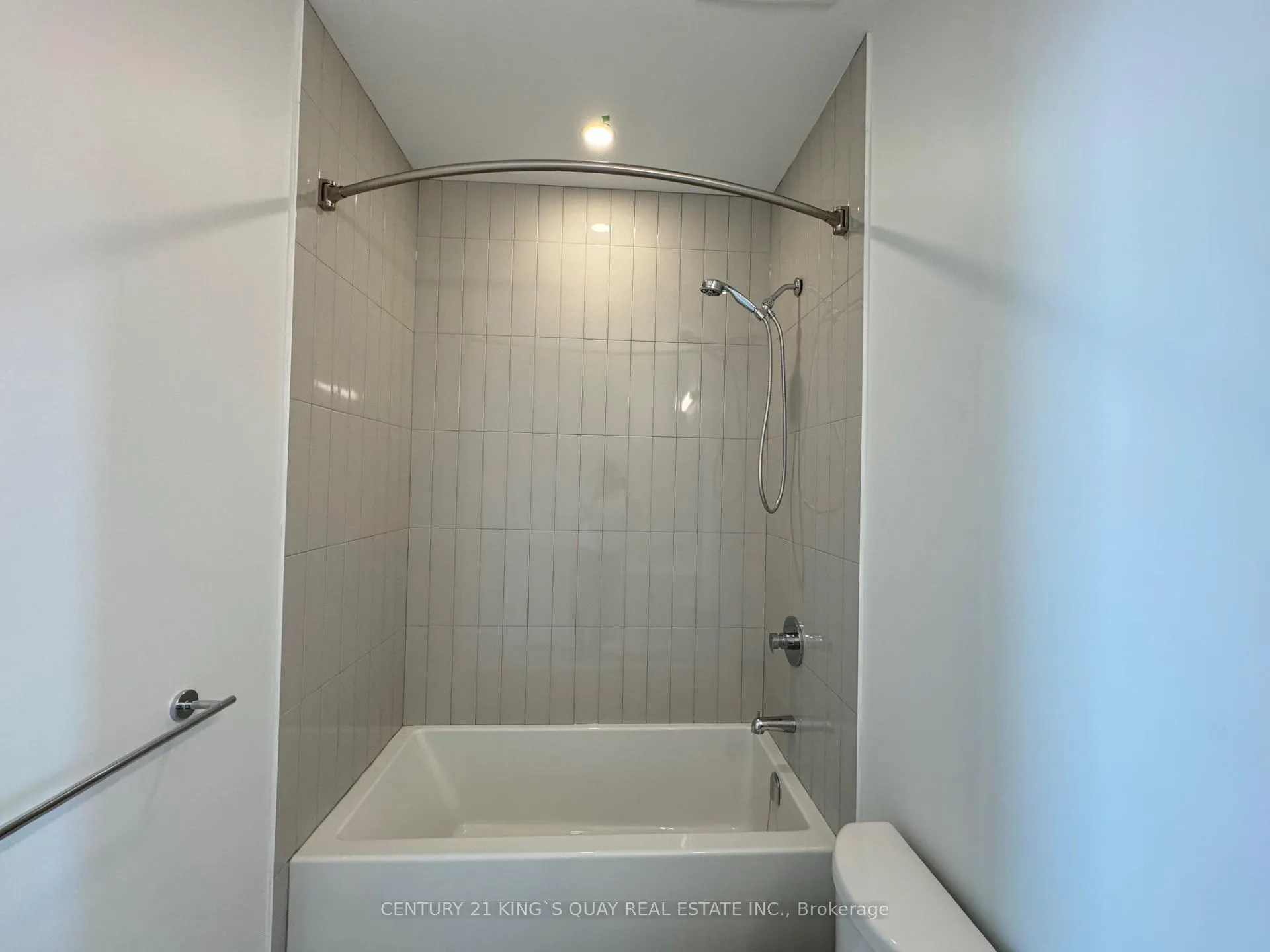 Photo 15 of Unit 408, 385 Arctic Red Drive, Oshawa, Windfields — HOMEH