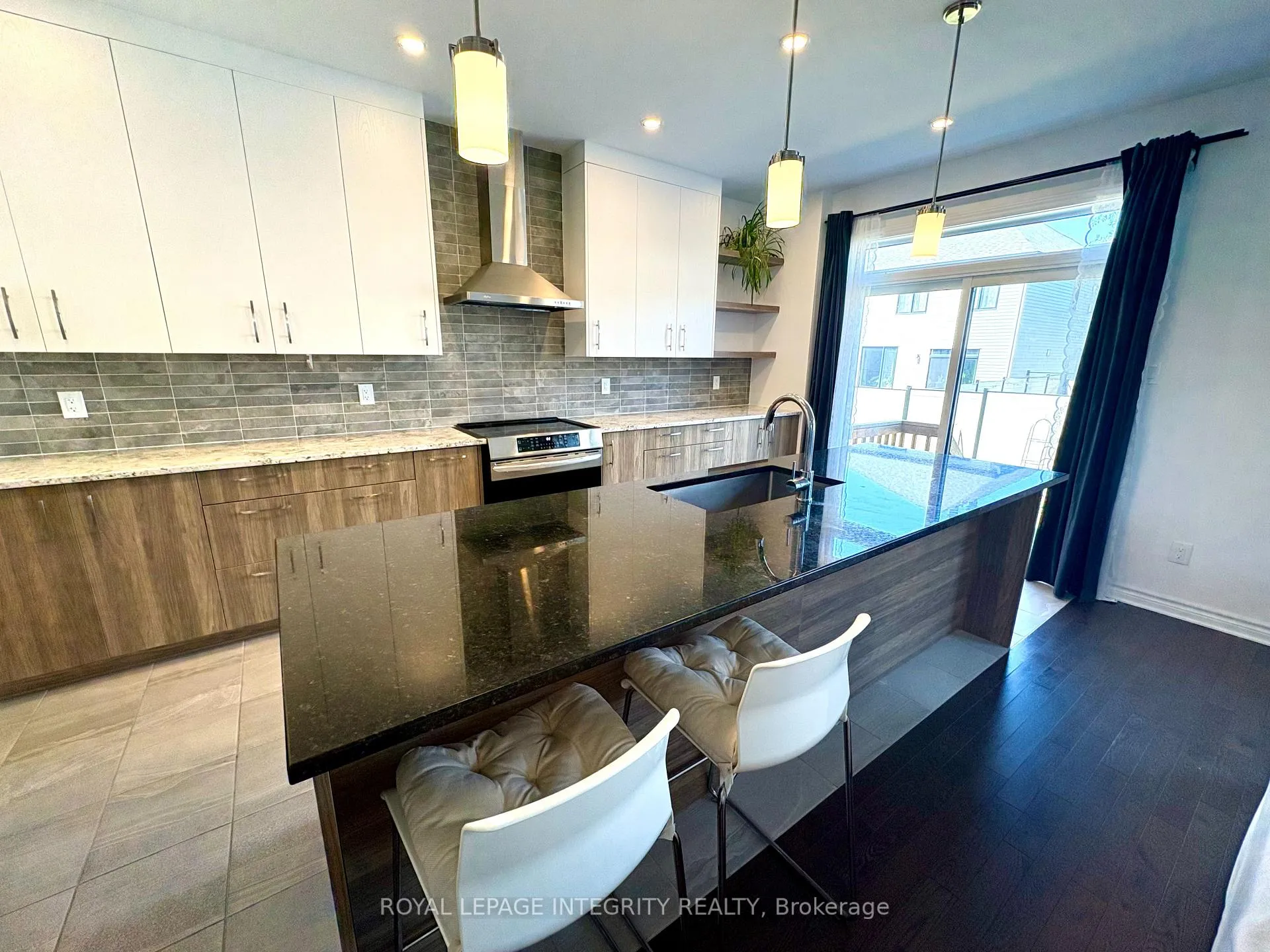 Photo 10 of 53 Whooping Crane Ridge, Ottawa, Riverside South/Gloucester Glen — HOMEH