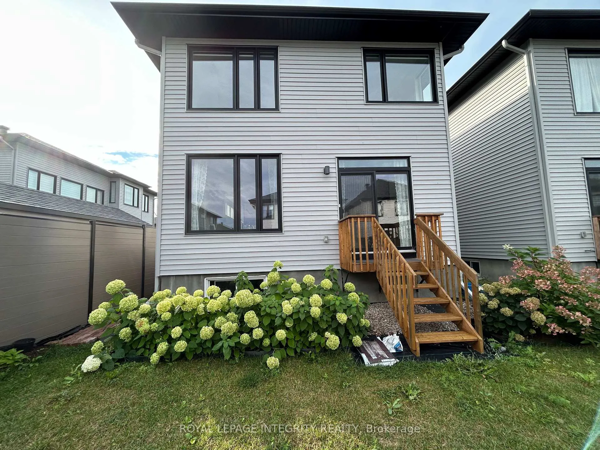 Photo 34 of 53 Whooping Crane Ridge, Ottawa, Riverside South/Gloucester Glen — HOMEH
