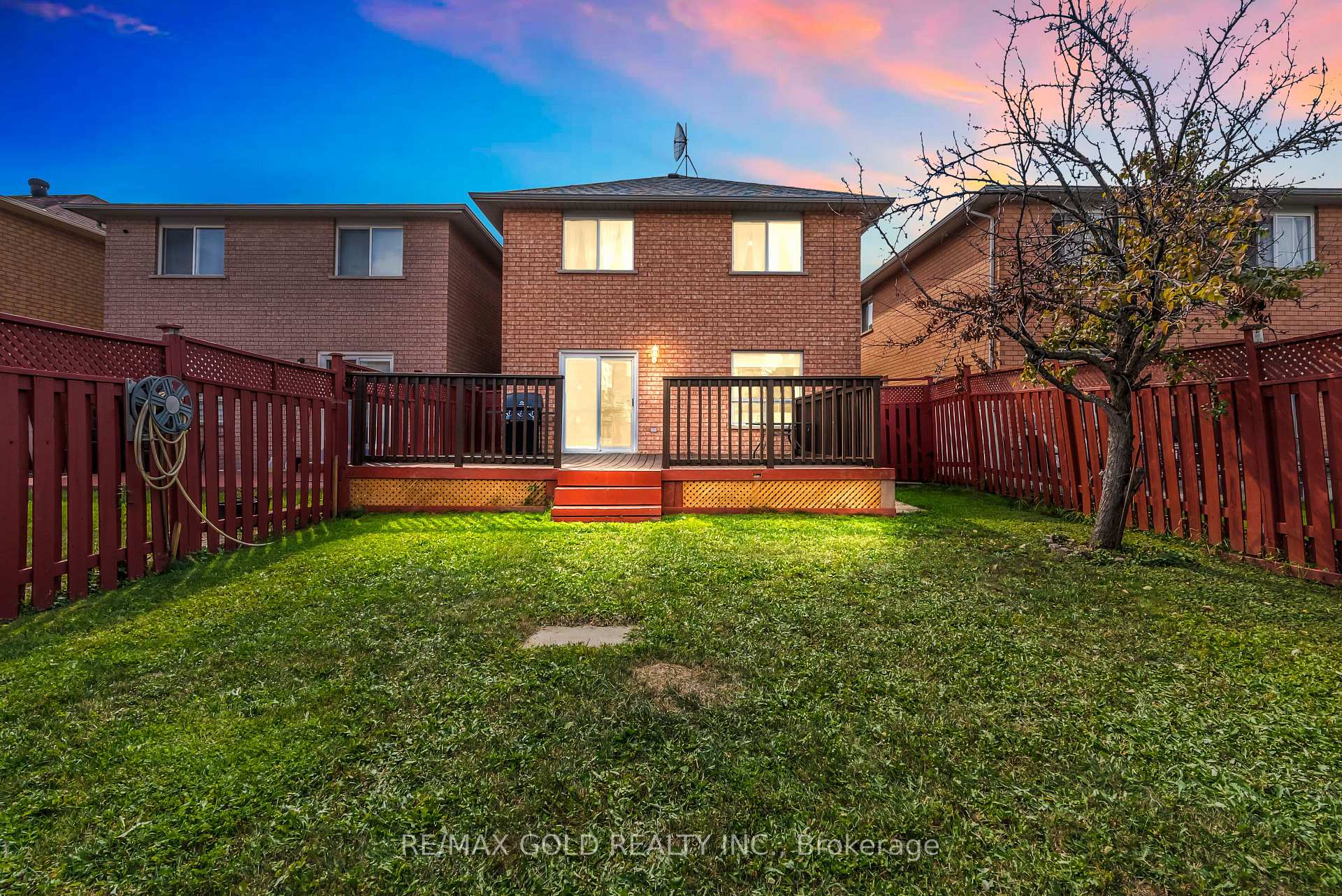 Photo 2 of 33 Tigerlily Place, Brampton, Sandringham-Wellington — HOMEH