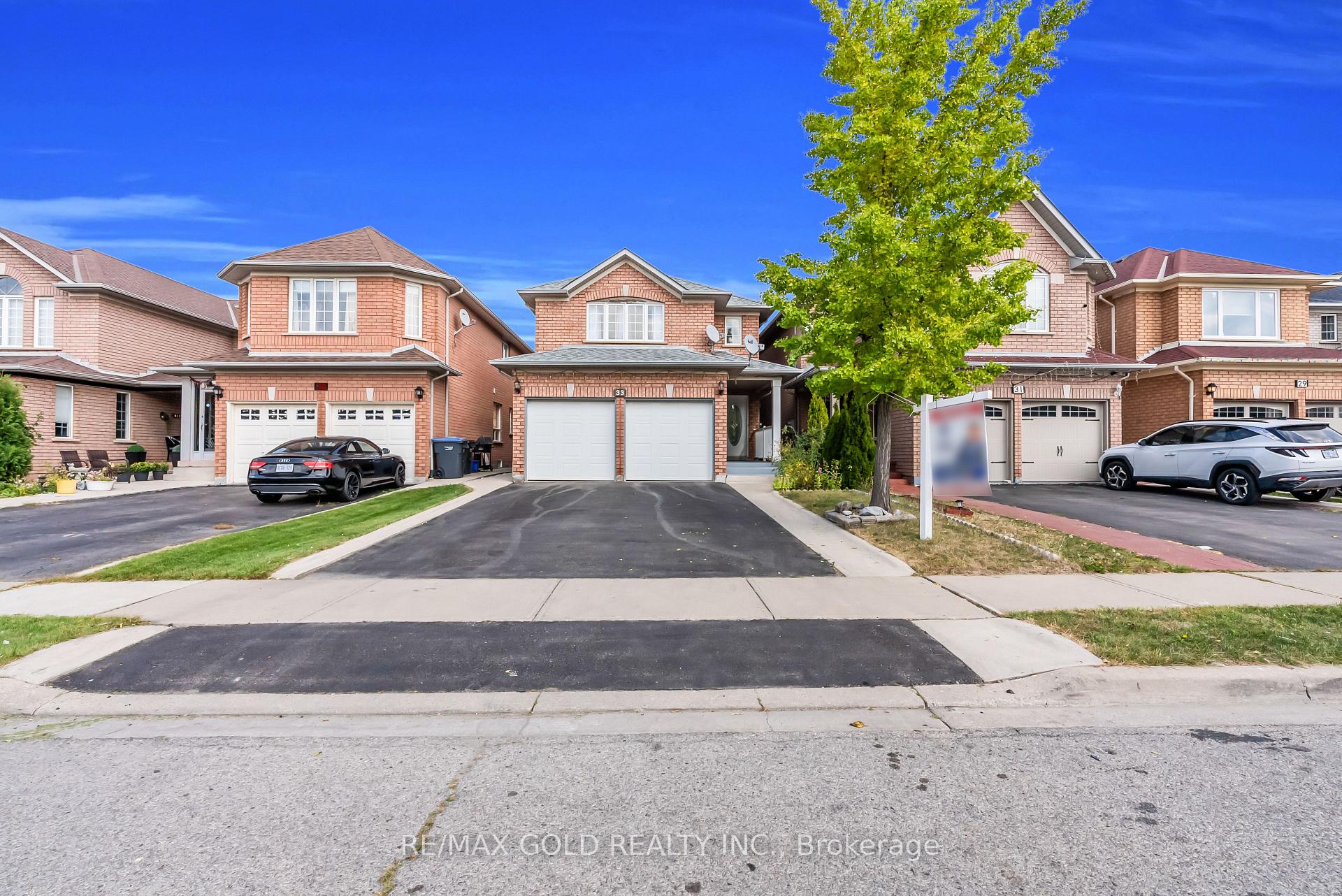 Photo 3 of 33 Tigerlily Place, Brampton, Sandringham-Wellington — HOMEH