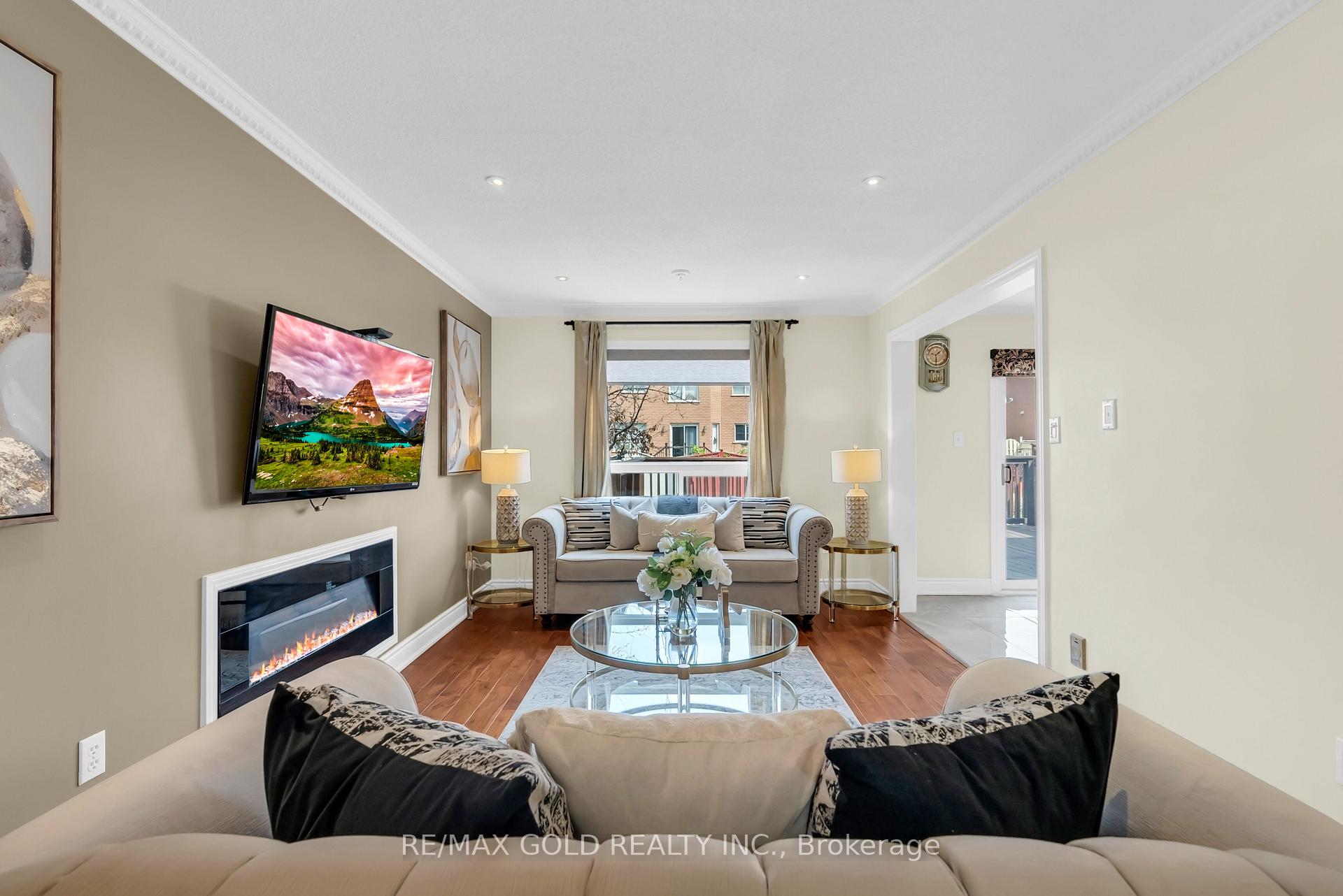 Photo 15 of 33 Tigerlily Place, Brampton, Sandringham-Wellington — HOMEH