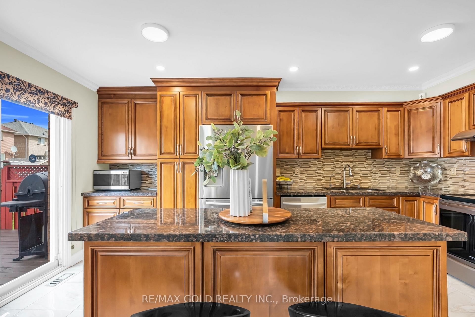 Photo 20 of 33 Tigerlily Place, Brampton, Sandringham-Wellington — HOMEH