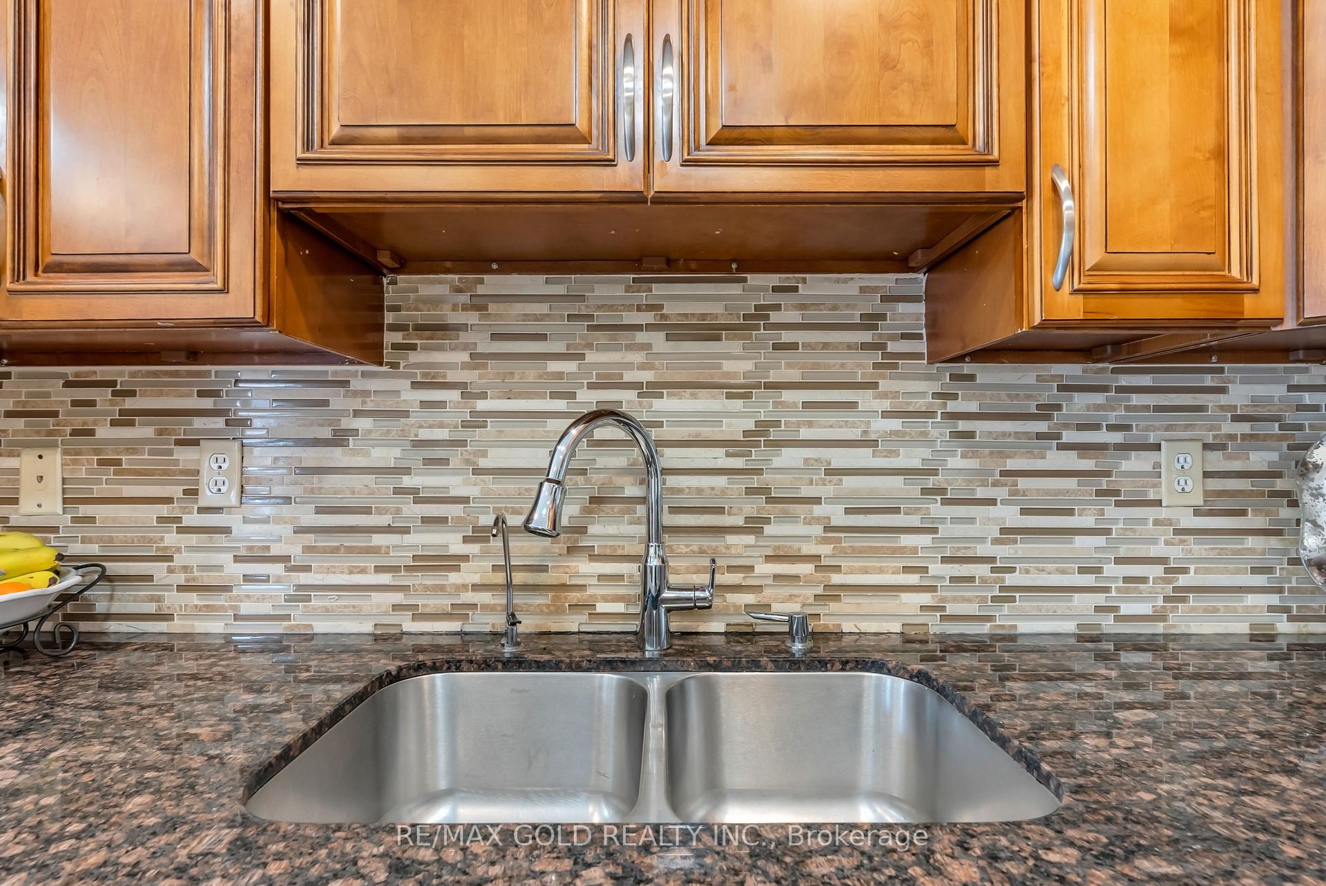 Photo 23 of 33 Tigerlily Place, Brampton, Sandringham-Wellington — HOMEH
