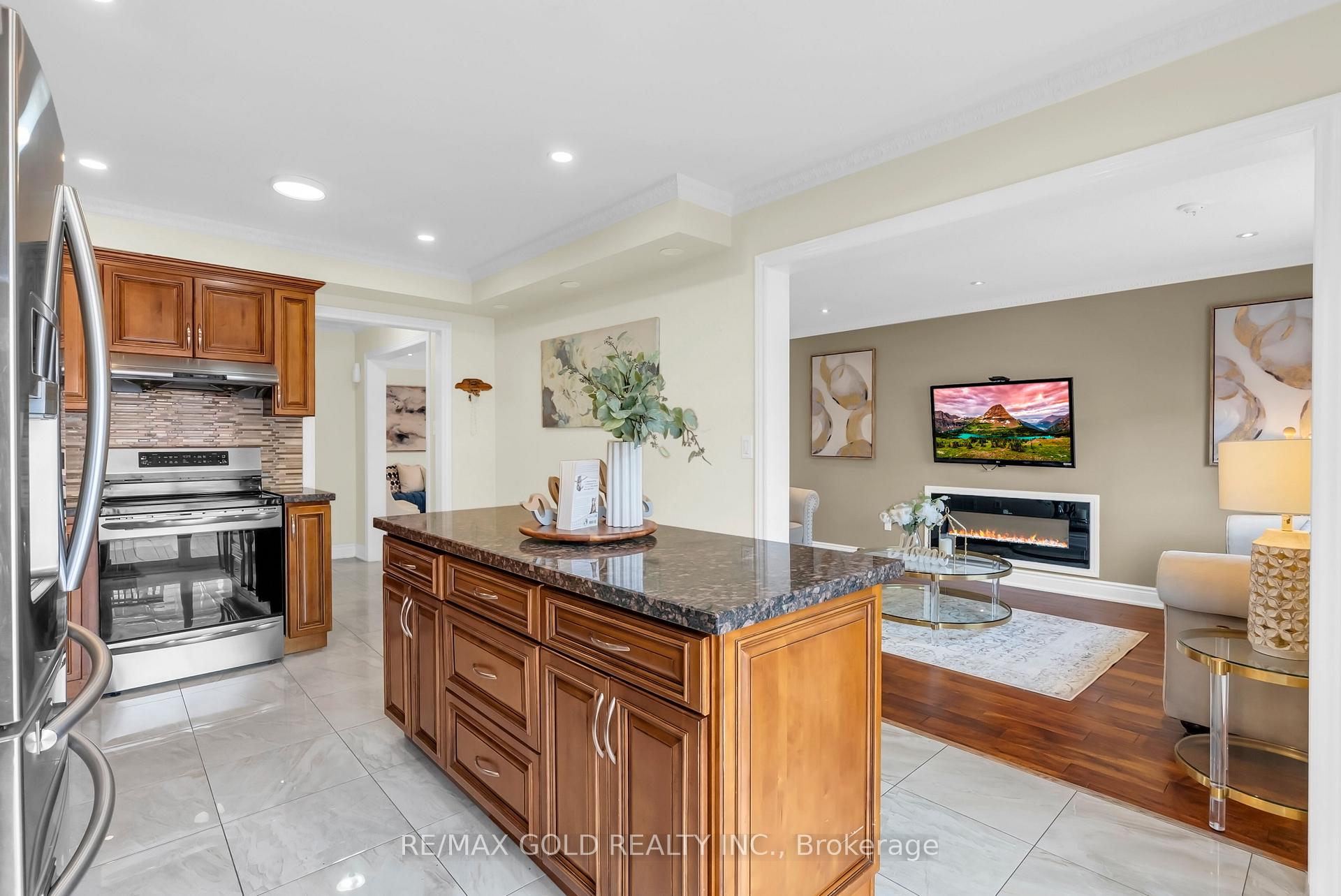 Photo 24 of 33 Tigerlily Place, Brampton, Sandringham-Wellington — HOMEH