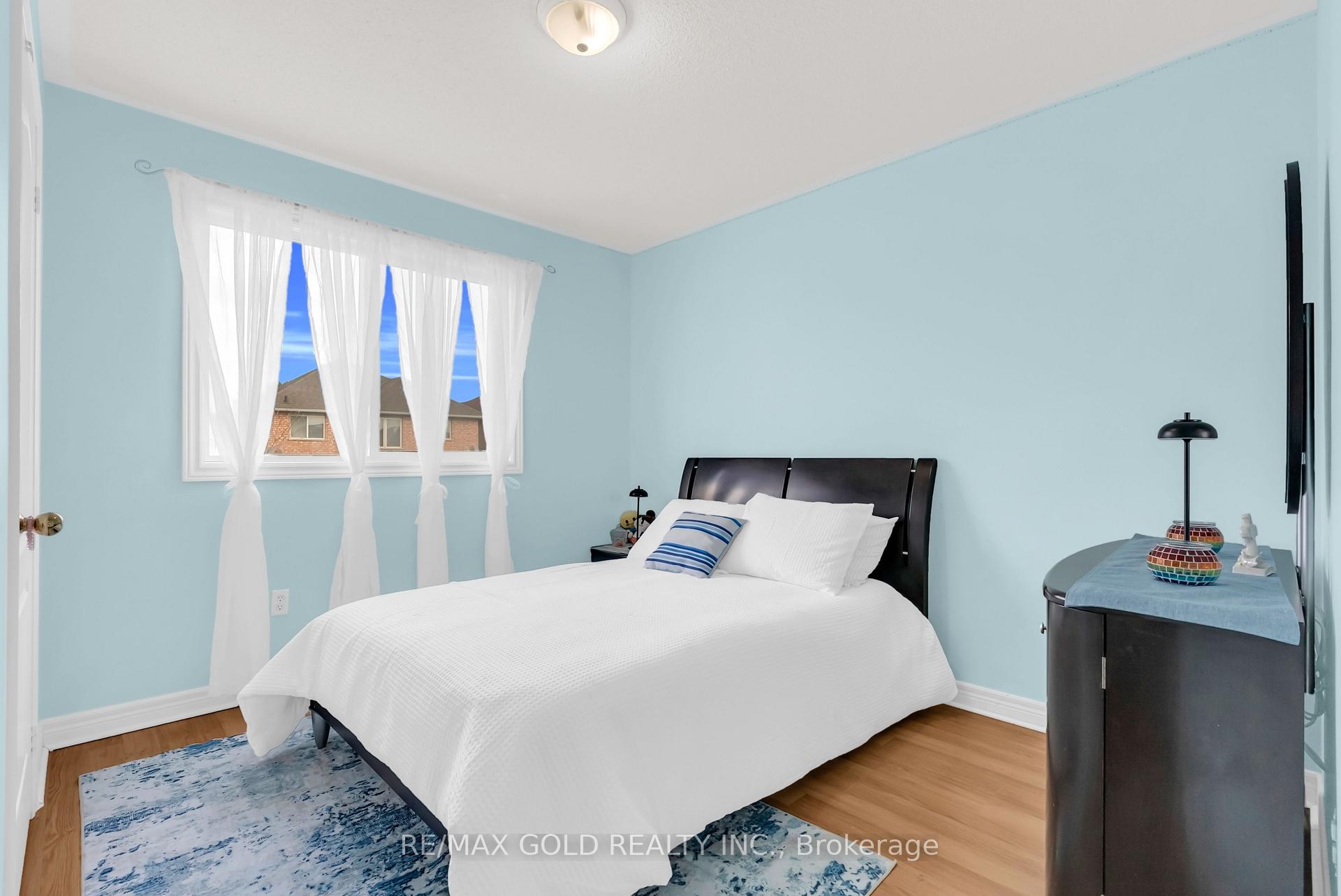 Photo 35 of 33 Tigerlily Place, Brampton, Sandringham-Wellington — HOMEH