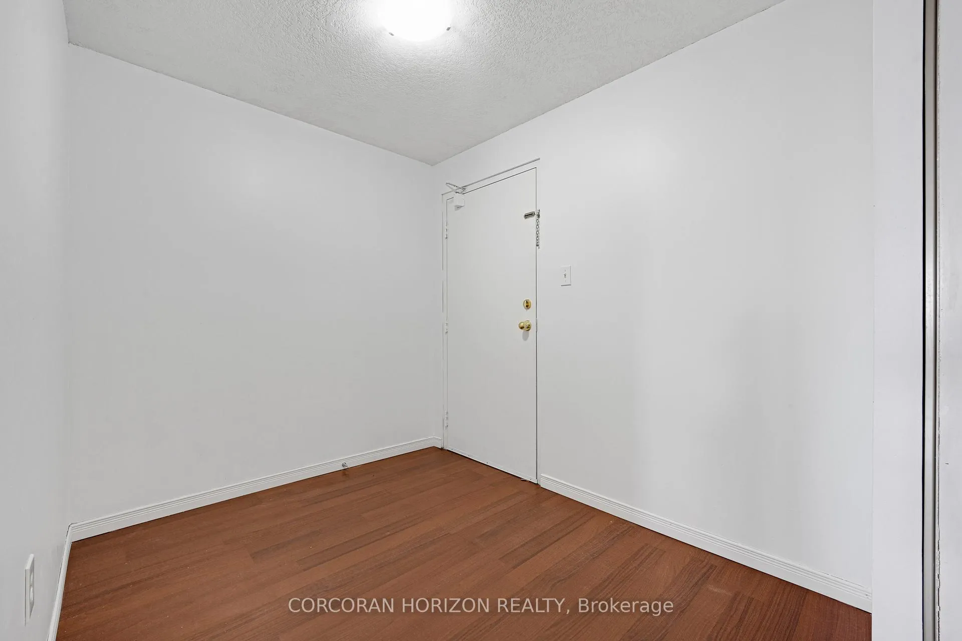 Photo 7 of Unit 1614, 35 Green Valley Drive, Kitchener — HOMEH