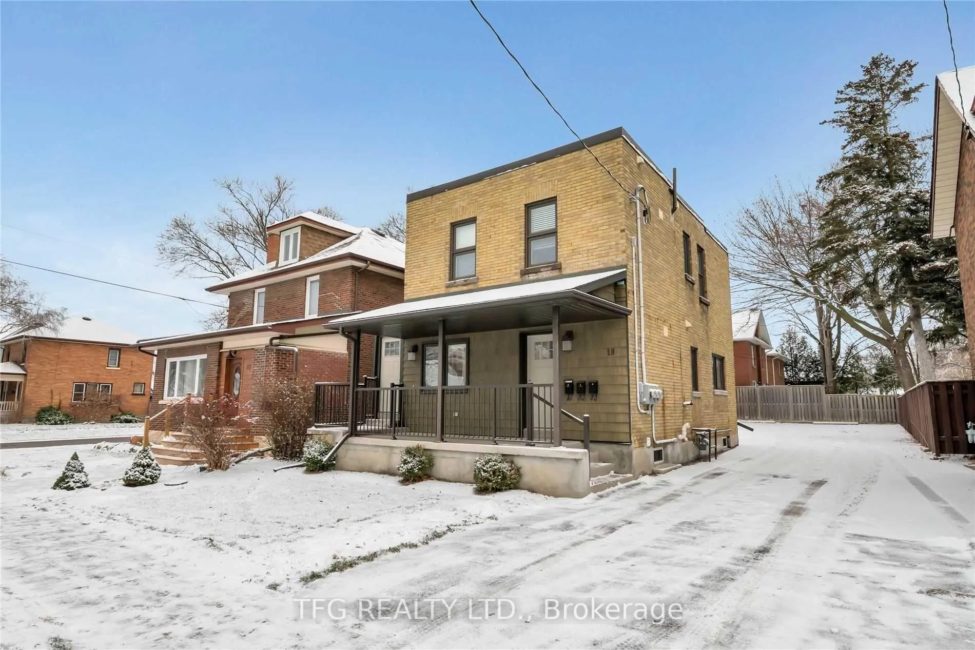 Front of 18 Mclaughlin Boulevard