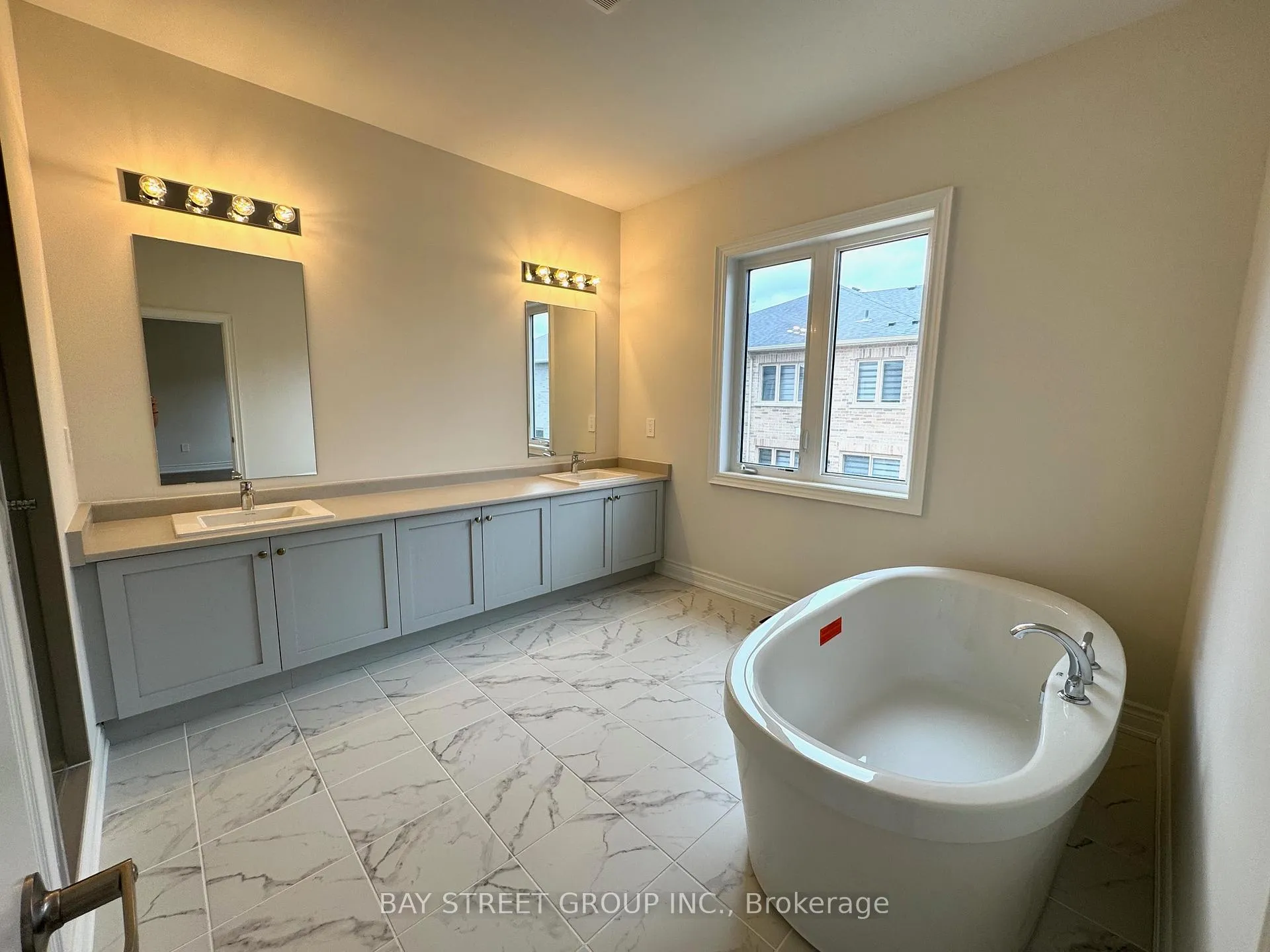 Photo 14 of 2940 Grindstone Crescent, Pickering, Rural Pickering — HOMEH