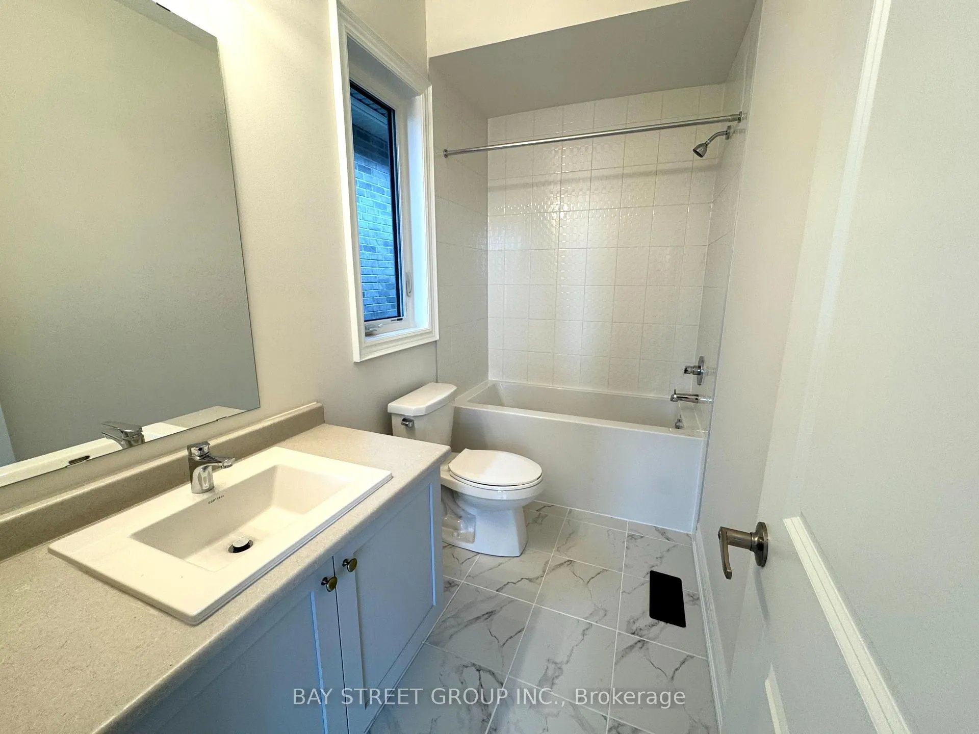 Photo 16 of 2940 Grindstone Crescent, Pickering, Rural Pickering — HOMEH