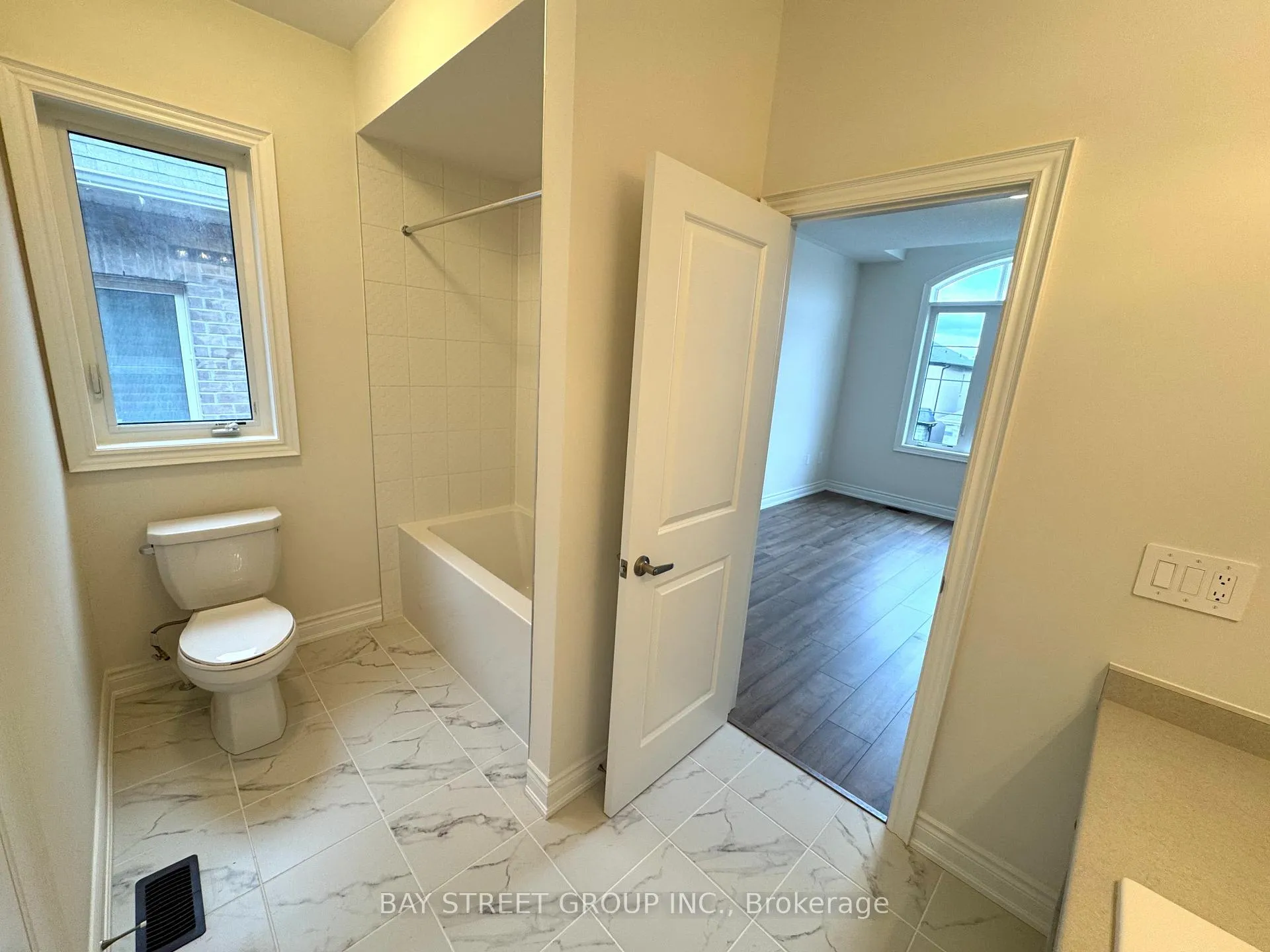 Photo 19 of 2940 Grindstone Crescent, Pickering, Rural Pickering — HOMEH