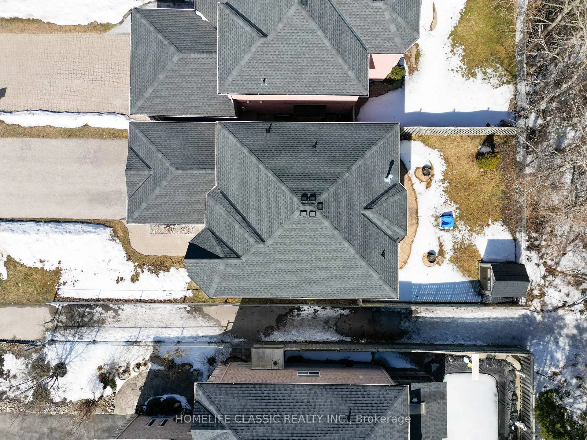 Photo 4 of 51 Hawkins Drive, Barrie, Ardagh — HOMEH