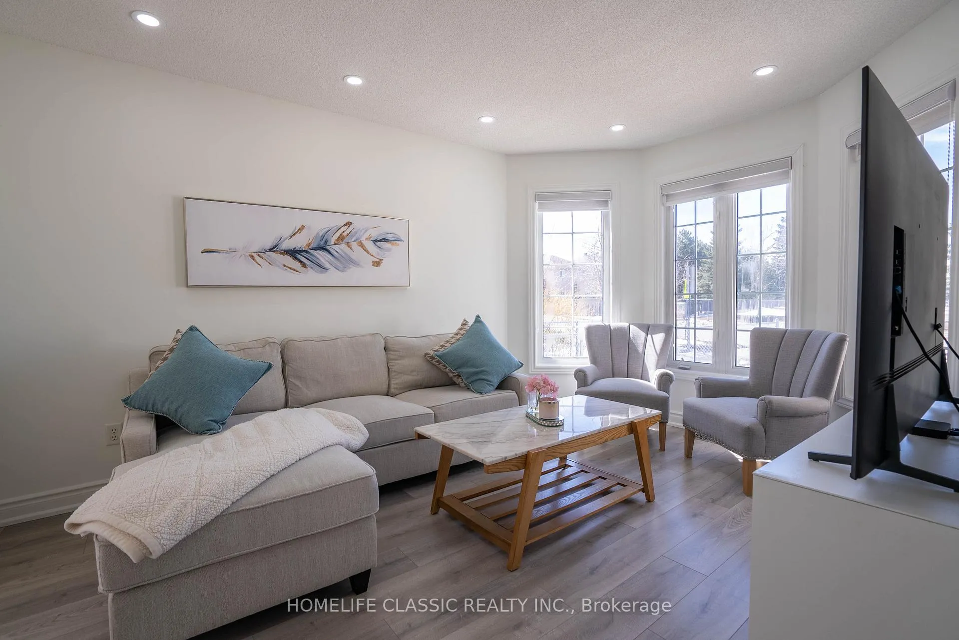 Photo 7 of 51 Hawkins Drive, Barrie, Ardagh — HOMEH