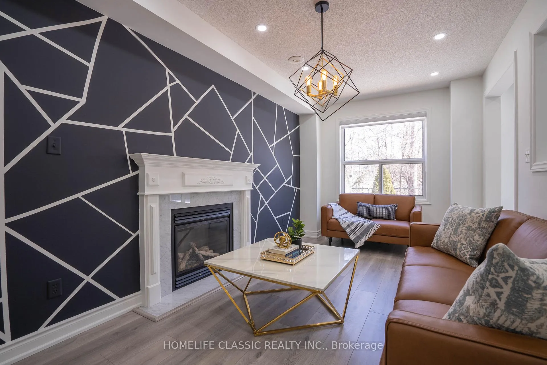 Photo 19 of 51 Hawkins Drive, Barrie, Ardagh — HOMEH