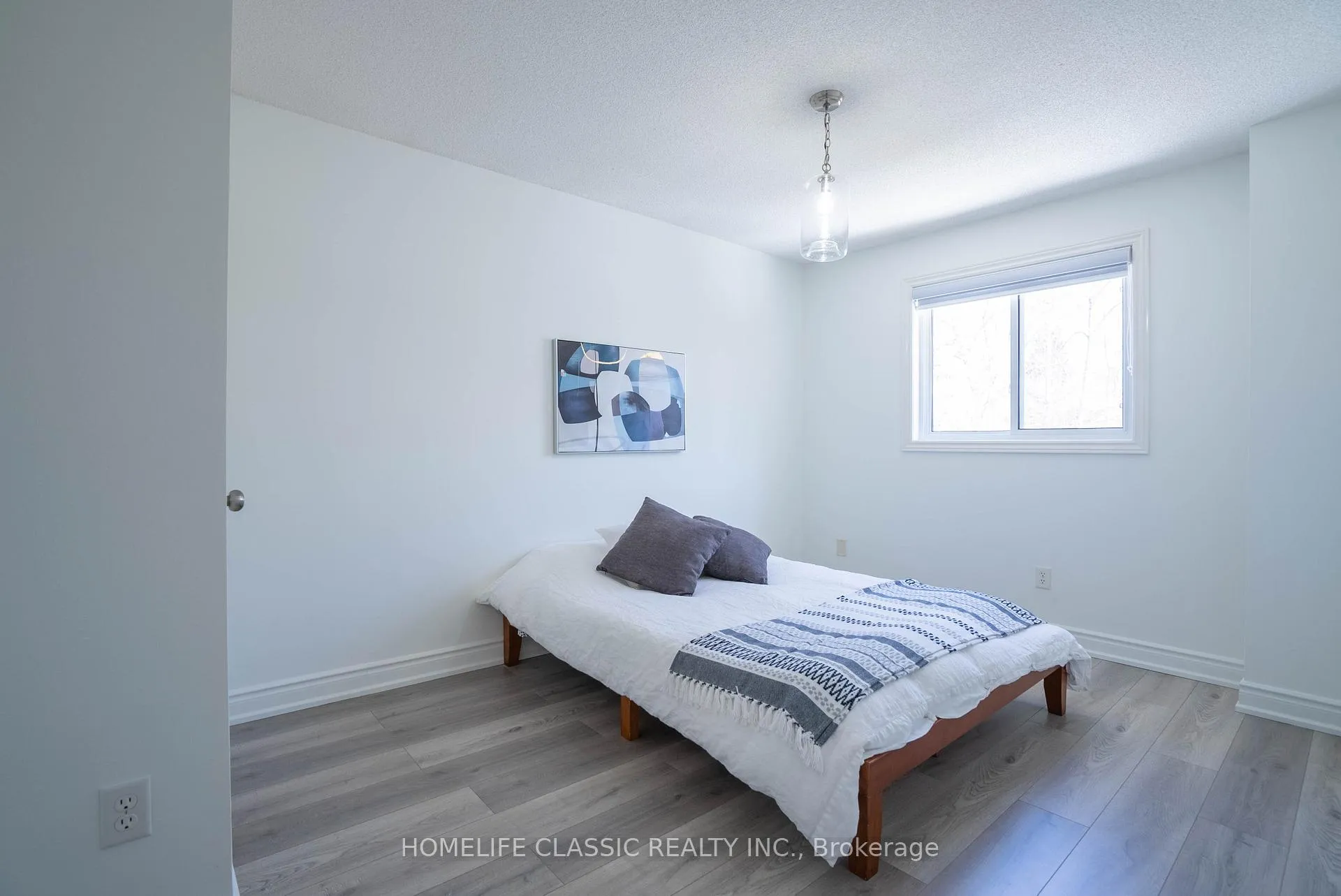 Photo 27 of 51 Hawkins Drive, Barrie, Ardagh — HOMEH