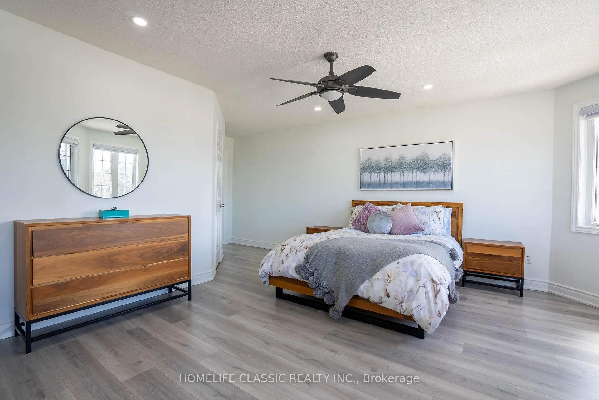 Photo 29 of 51 Hawkins Drive, Barrie, Ardagh — HOMEH