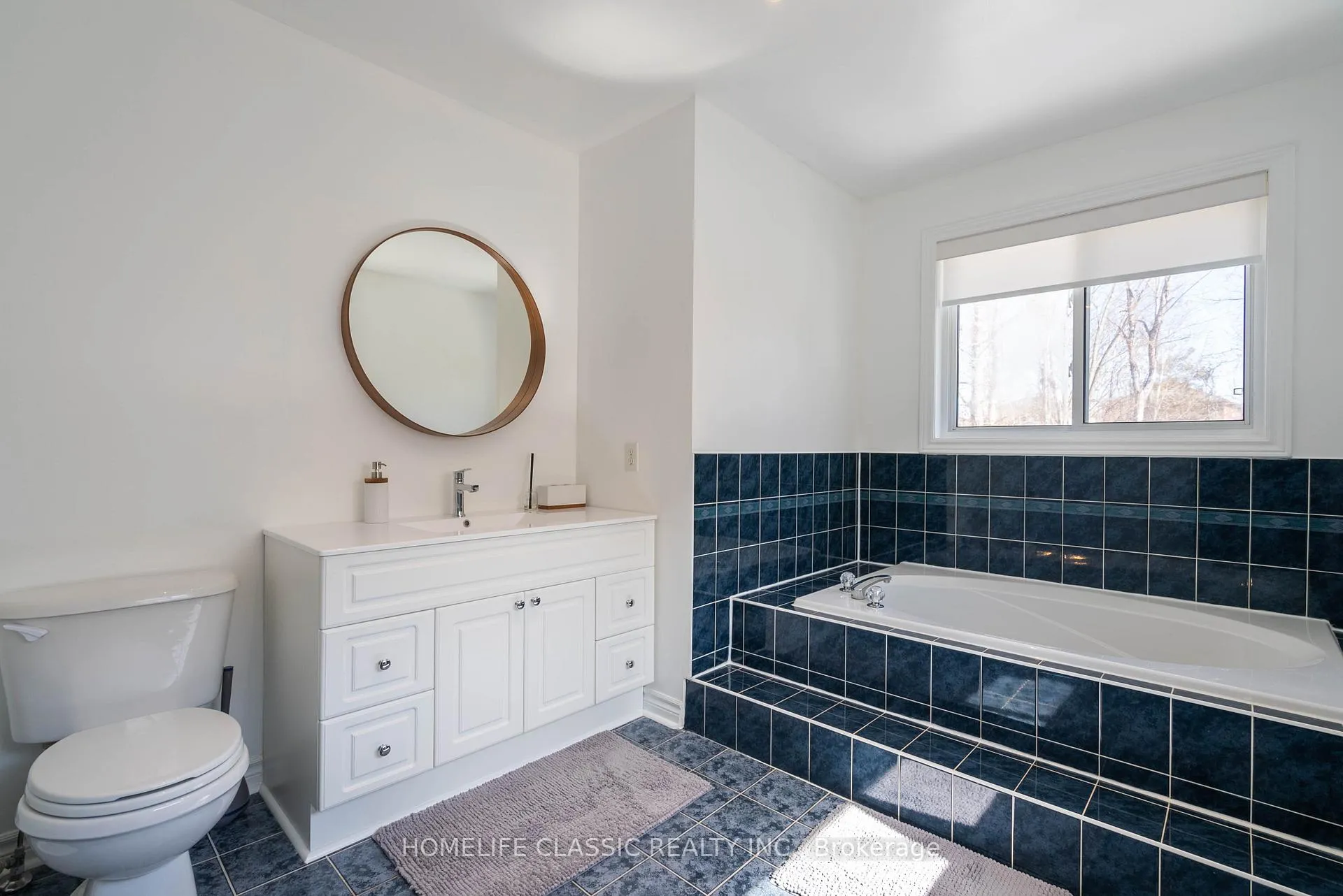 Photo 31 of 51 Hawkins Drive, Barrie, Ardagh — HOMEH