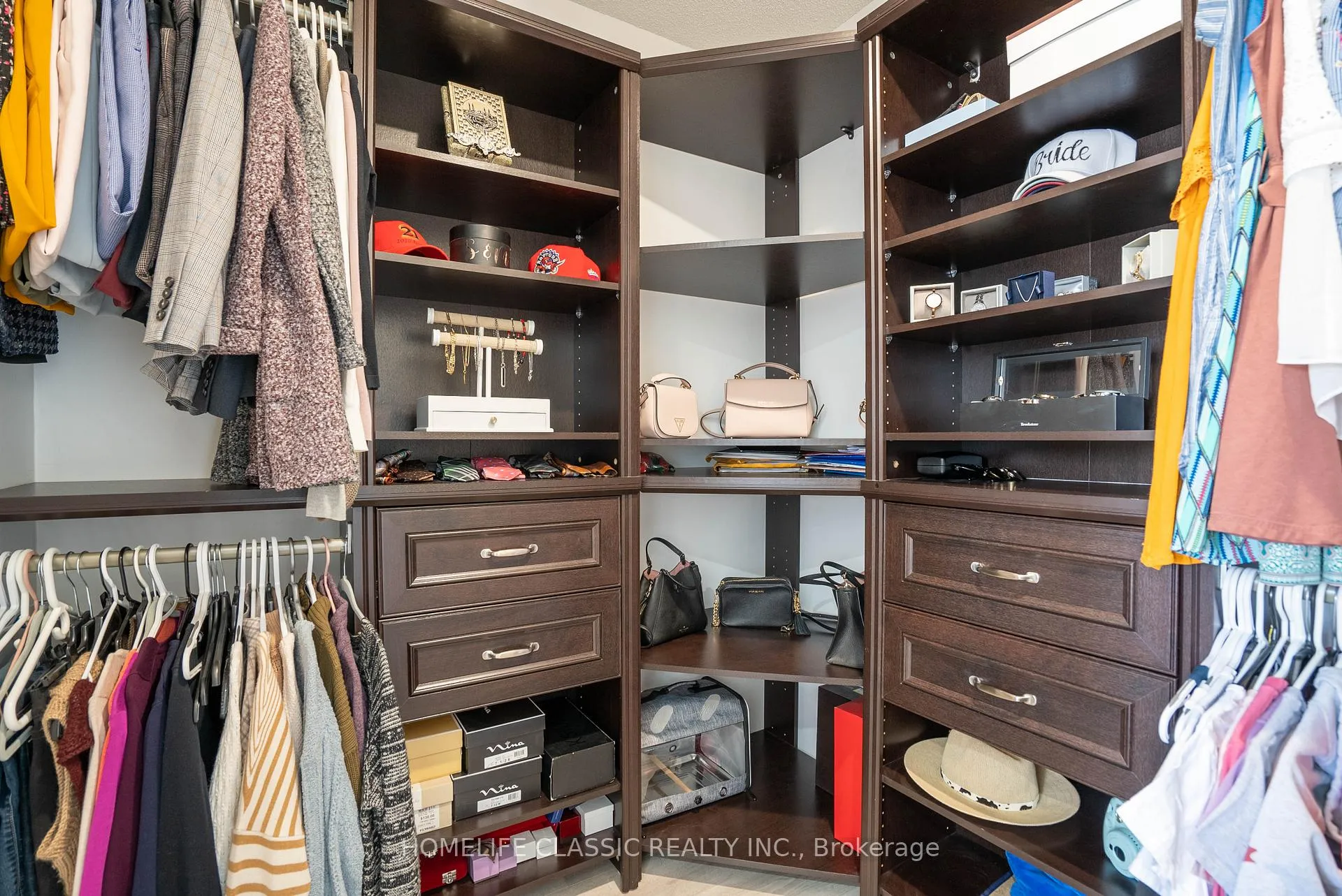 Photo 32 of 51 Hawkins Drive, Barrie, Ardagh — HOMEH