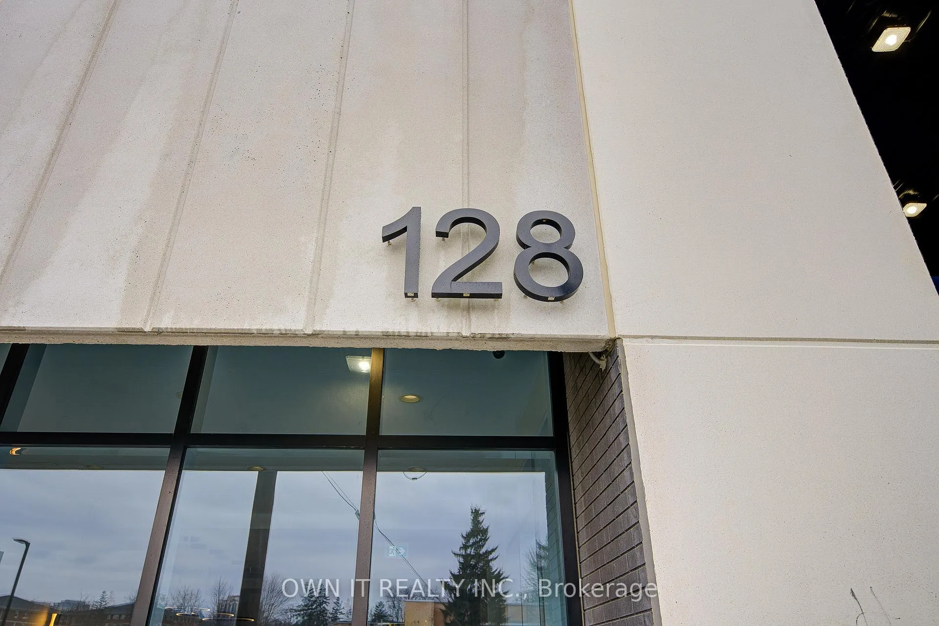 Photo 2 of Unit 1503, 128 King Street N, Waterloo, Downtown Waterloo — HOMEH