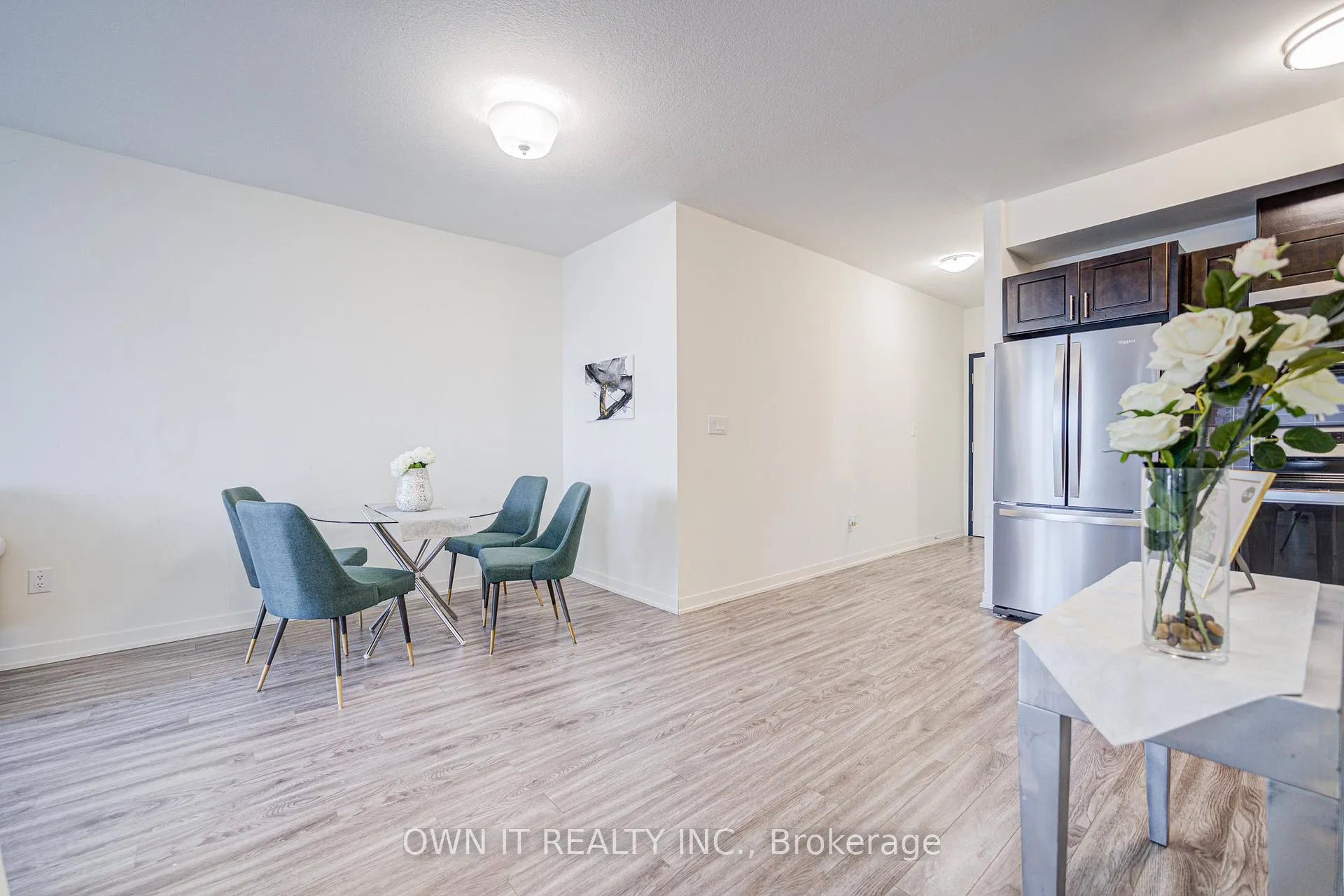 Photo 10 of Unit 1503, 128 King Street N, Waterloo, Downtown Waterloo — HOMEH