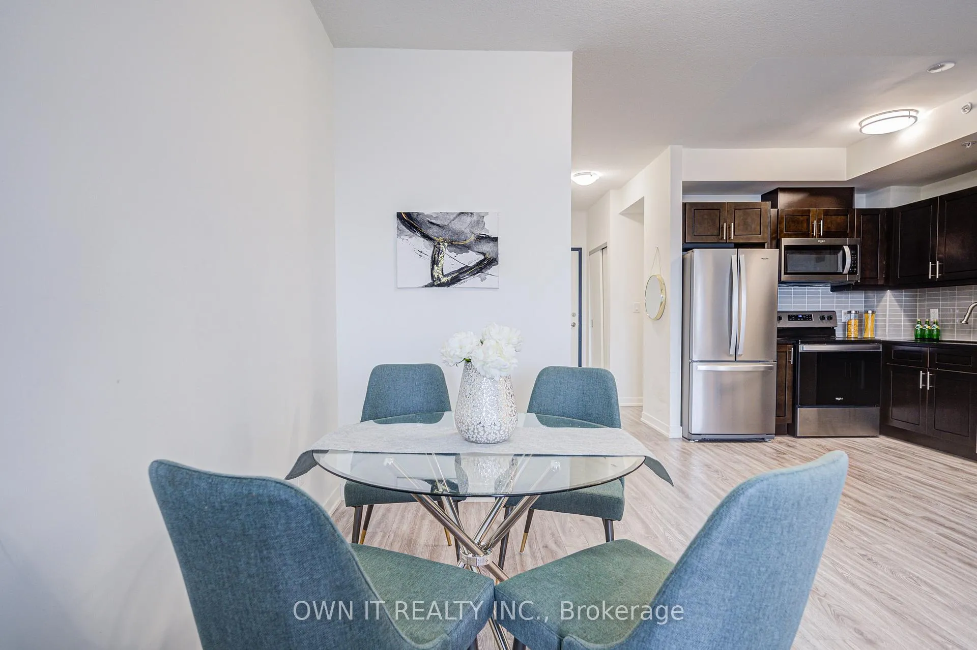 Photo 13 of Unit 1503, 128 King Street N, Waterloo, Downtown Waterloo — HOMEH
