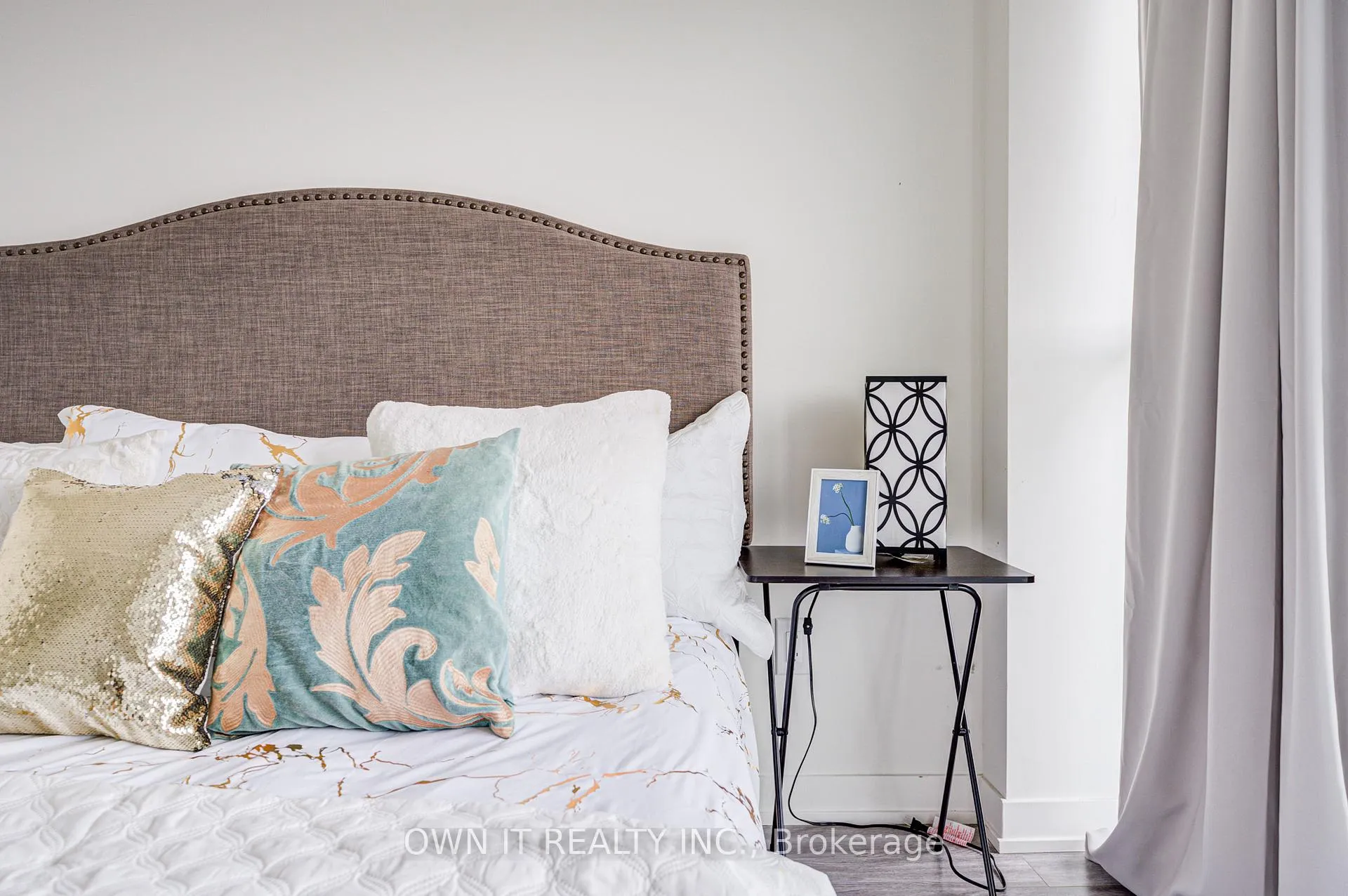 Photo 23 of Unit 1503, 128 King Street N, Waterloo, Downtown Waterloo — HOMEH