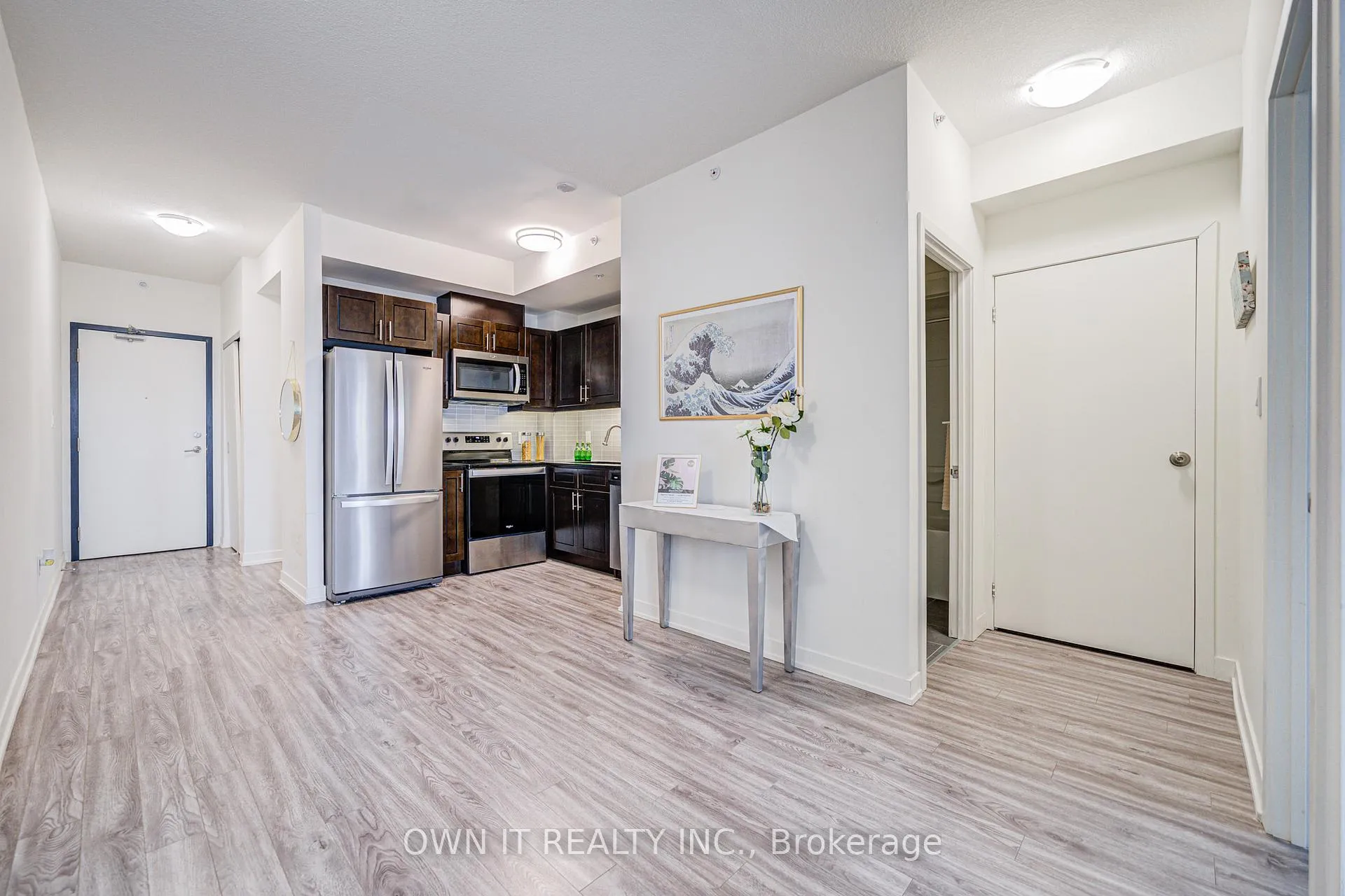 Photo 27 of Unit 1503, 128 King Street N, Waterloo, Downtown Waterloo — HOMEH
