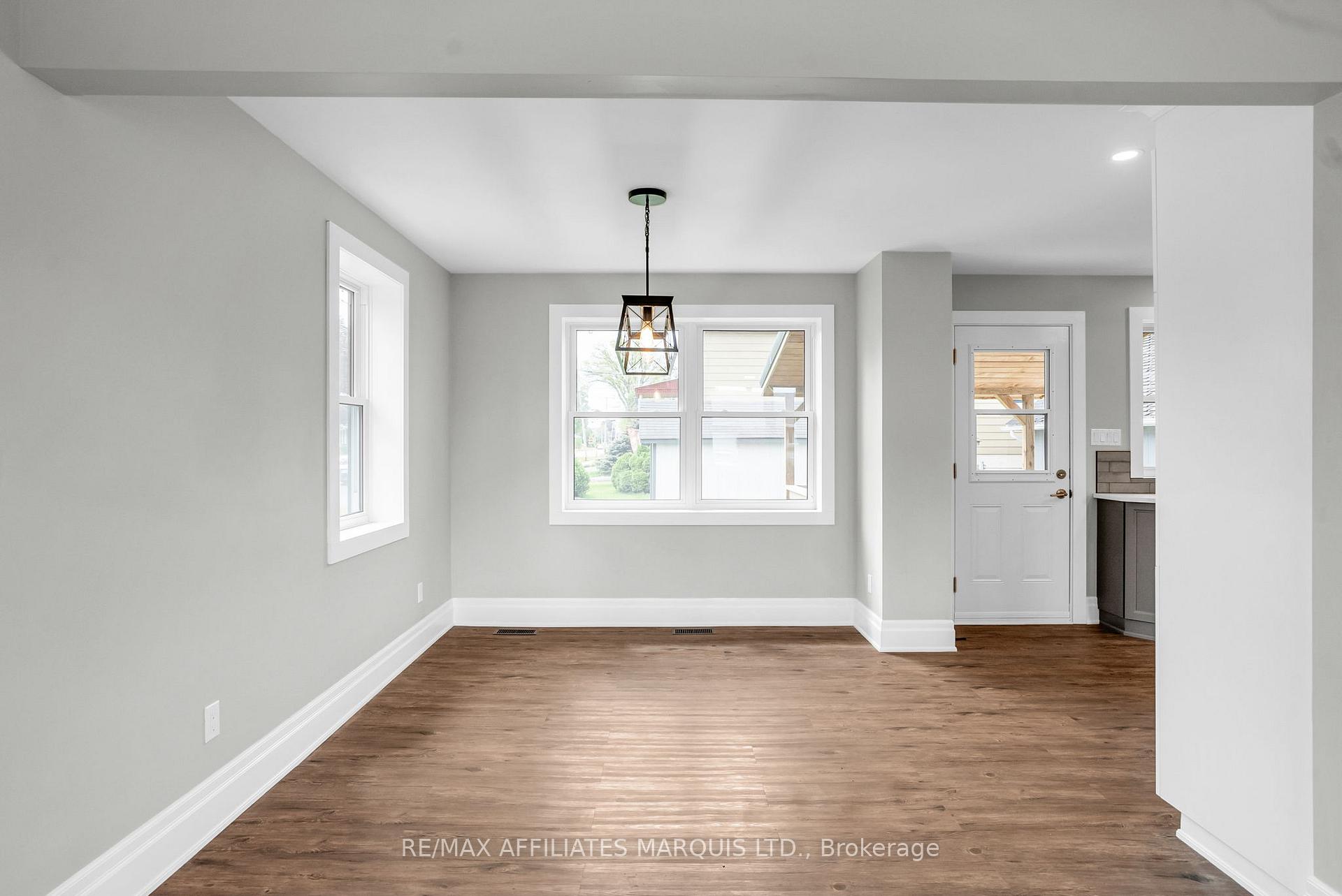 Photo 8 of 36 Old Orchard Avenue, Cornwall — HOMEH