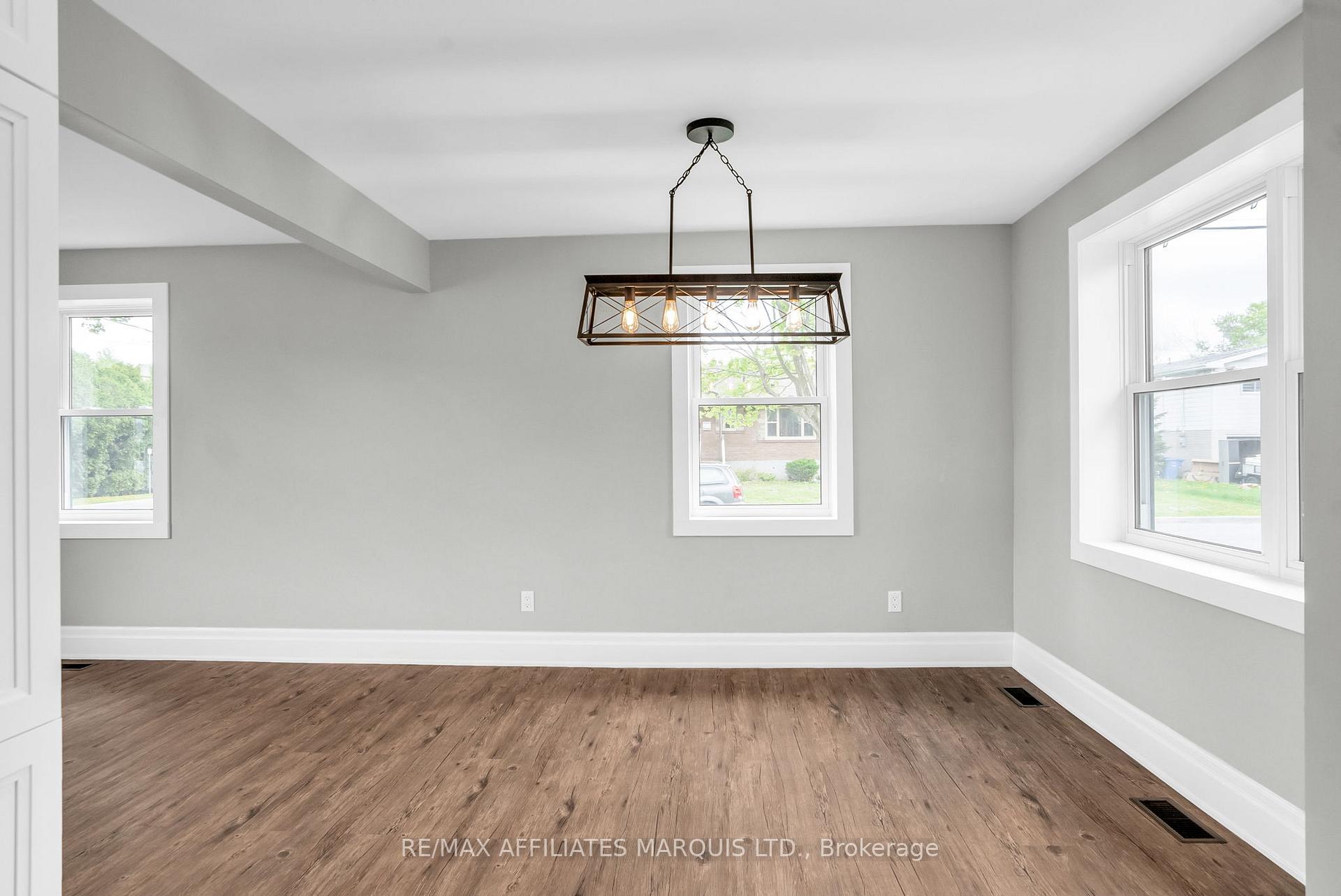 Photo 9 of 36 Old Orchard Avenue, Cornwall — HOMEH