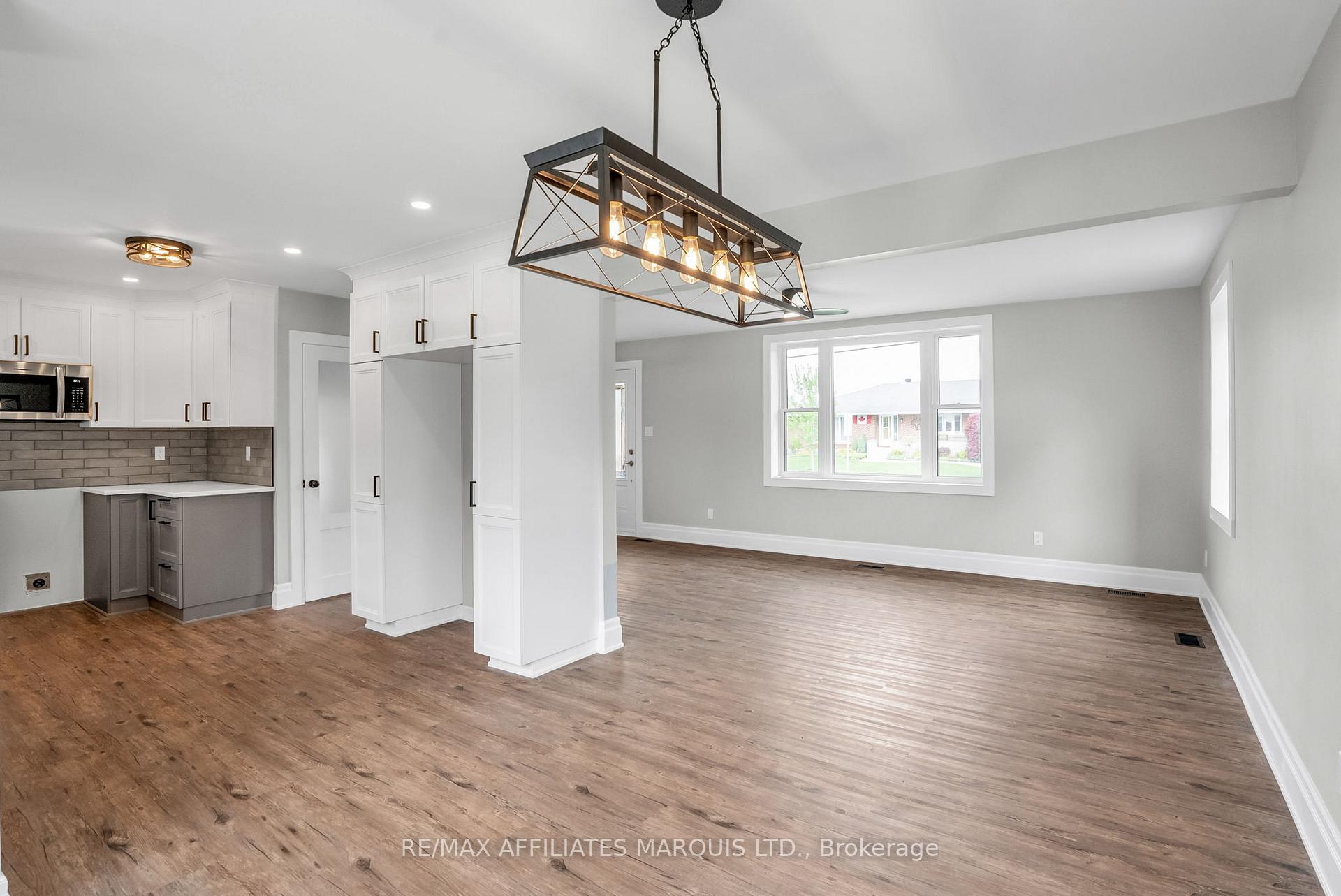 Photo 10 of 36 Old Orchard Avenue, Cornwall — HOMEH