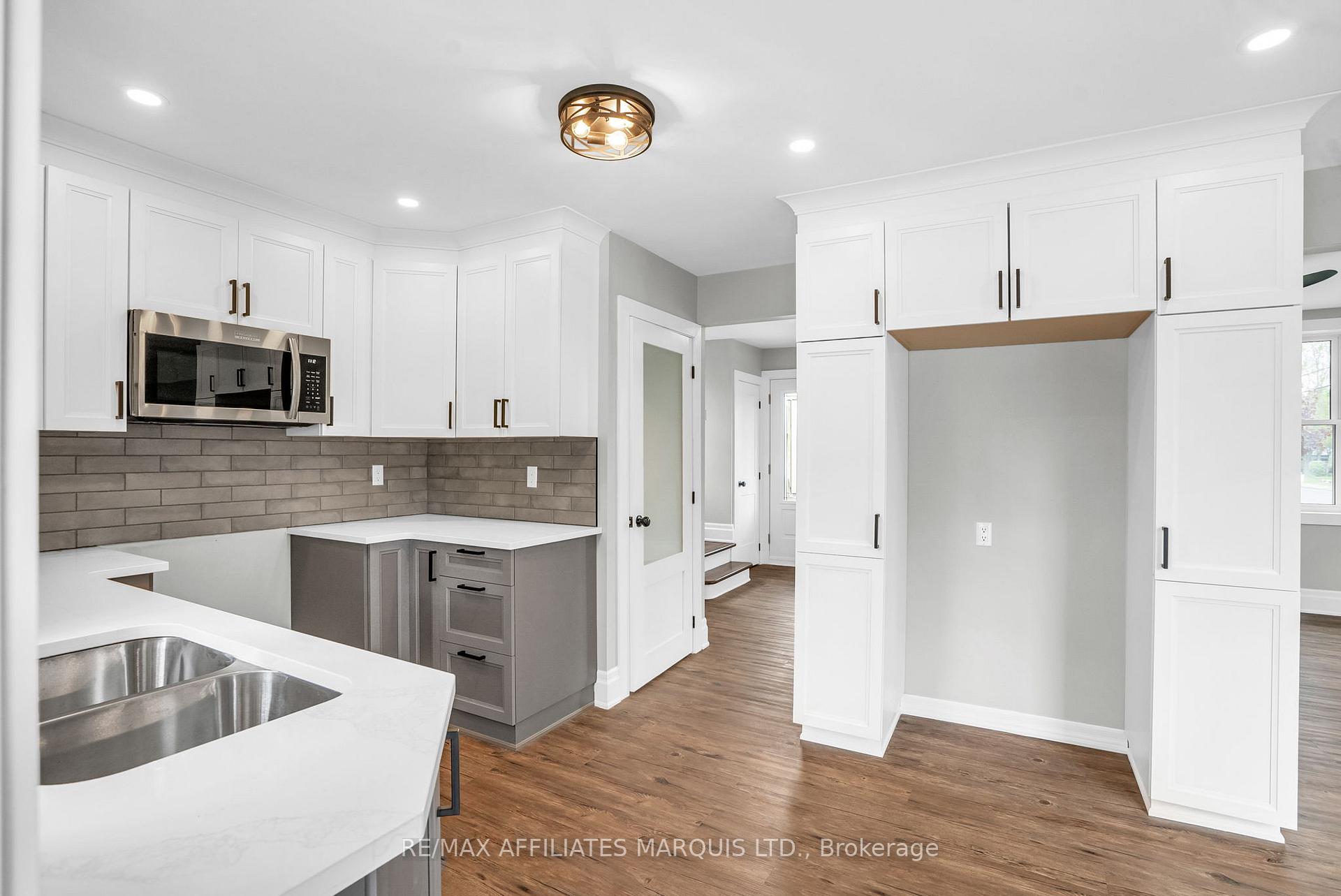 Photo 16 of 36 Old Orchard Avenue, Cornwall — HOMEH