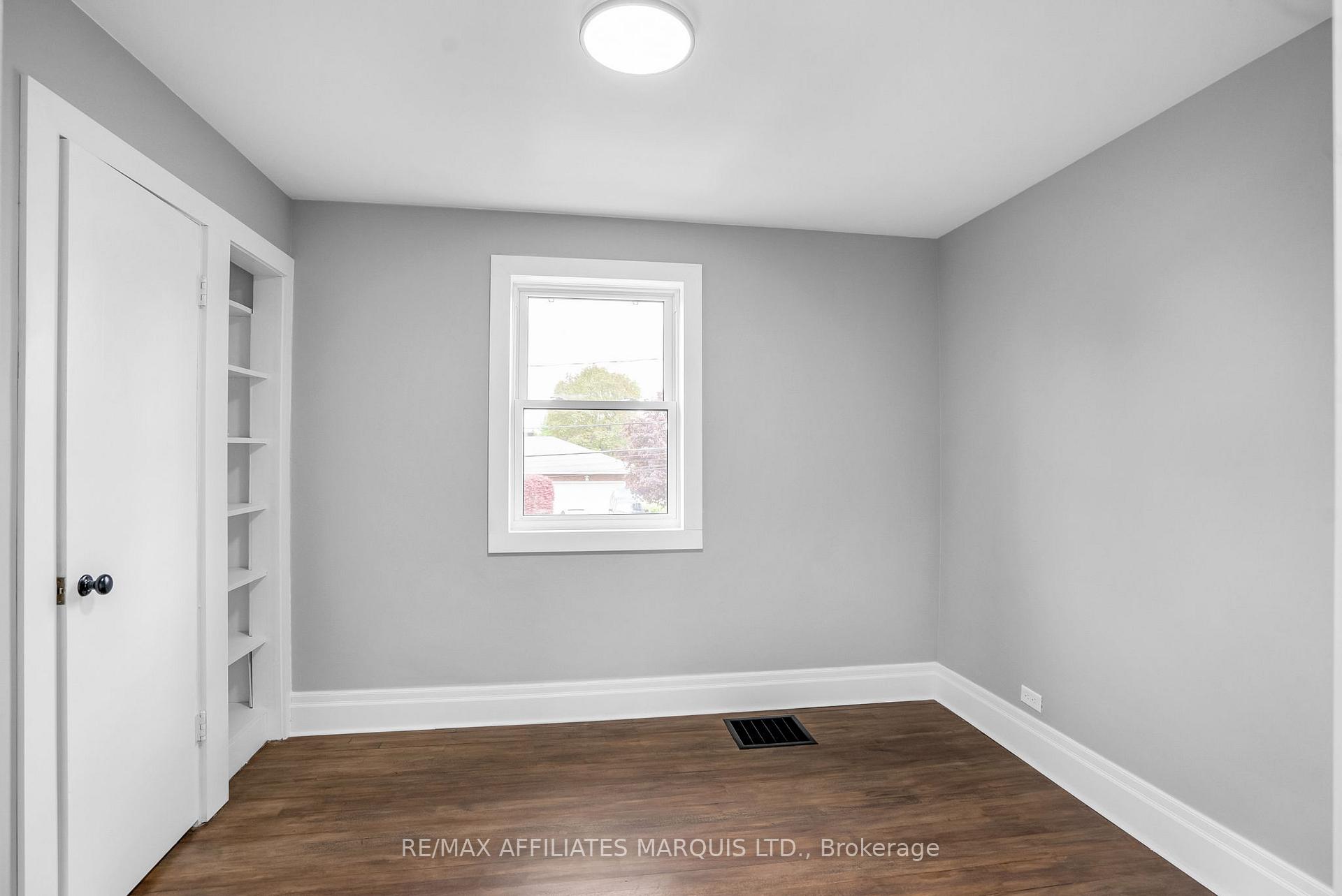 Photo 20 of 36 Old Orchard Avenue, Cornwall — HOMEH