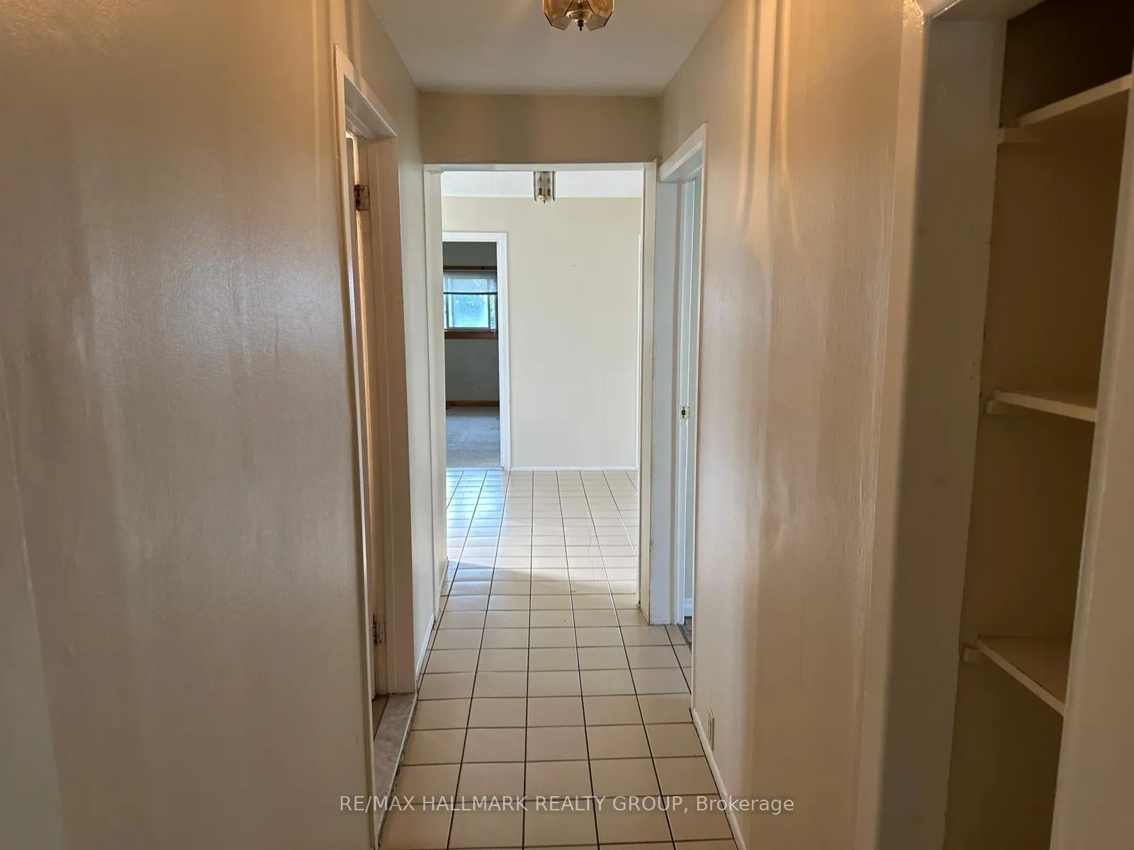 Photo 9 of 2440 Leitrim Road, Ottawa, Emerald Woods/Sawmill Creek — HOMEH