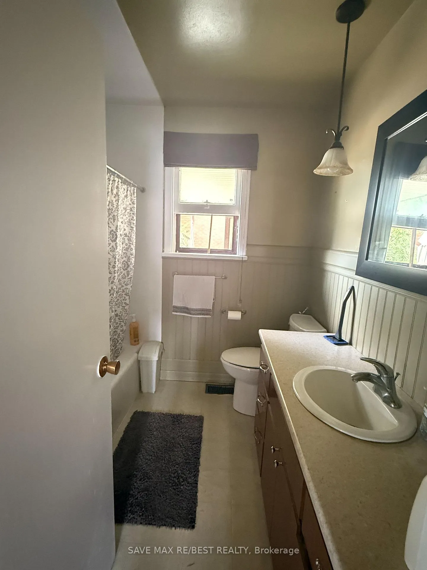 Photo 8 of 120 Weber Street S, Waterloo — HOMEH